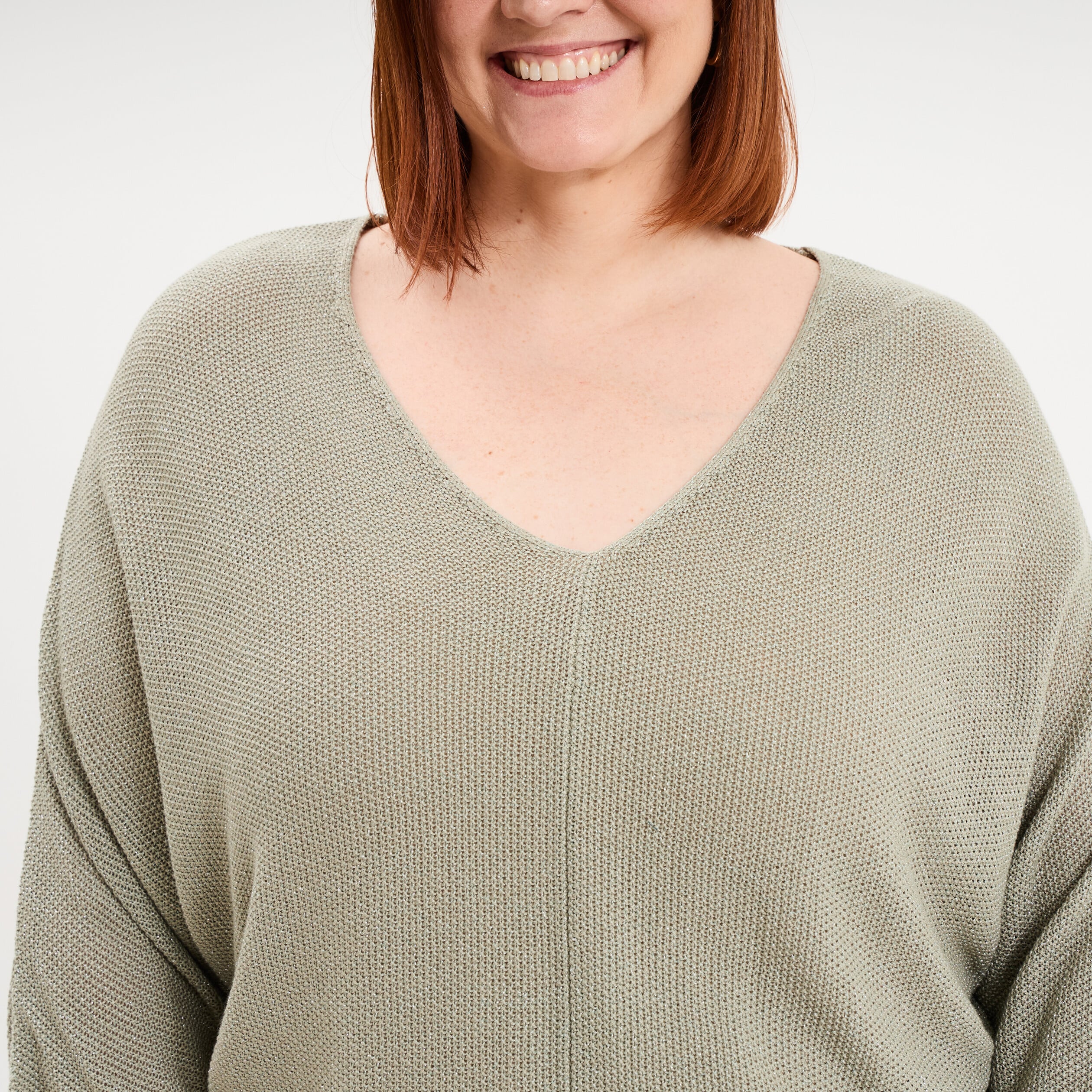 Pull manches 3/4 col en V vert kaki femme grande taille