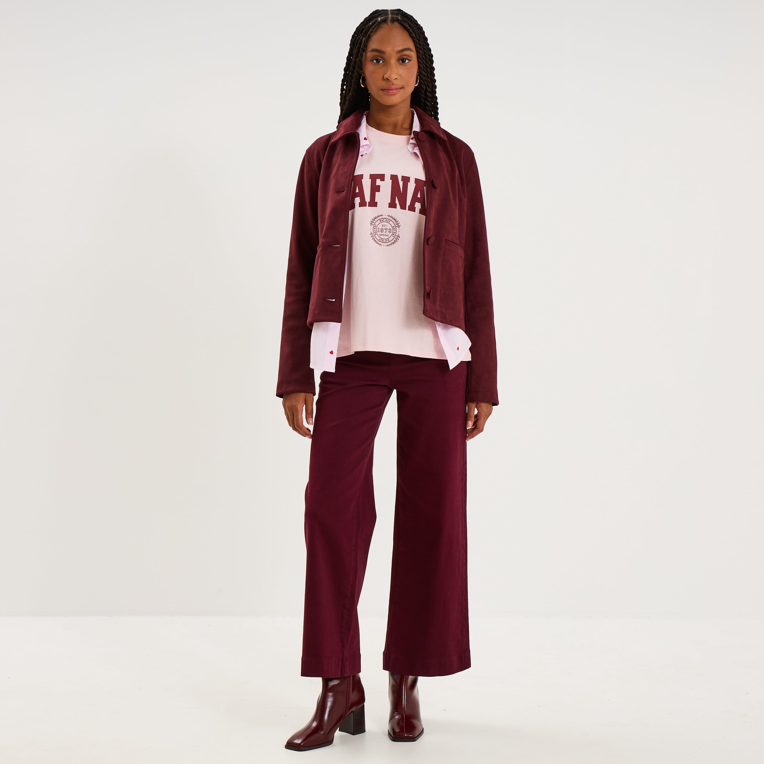 Veste paletot en su&eacute;dine boutonn&eacute;e violet fonc&eacute; femme