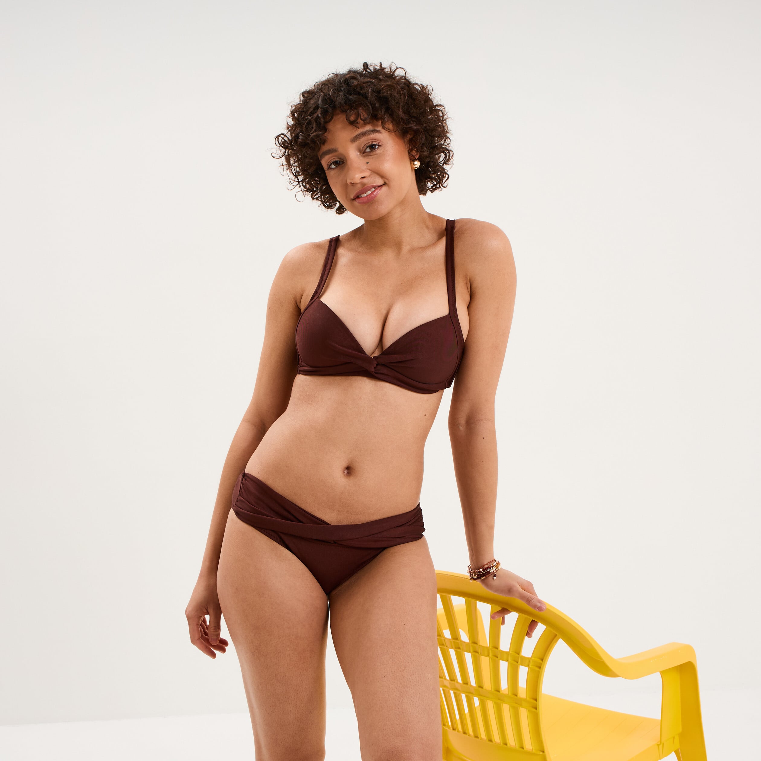 Bas de maillot de bain effet torsad&eacute; marron femme