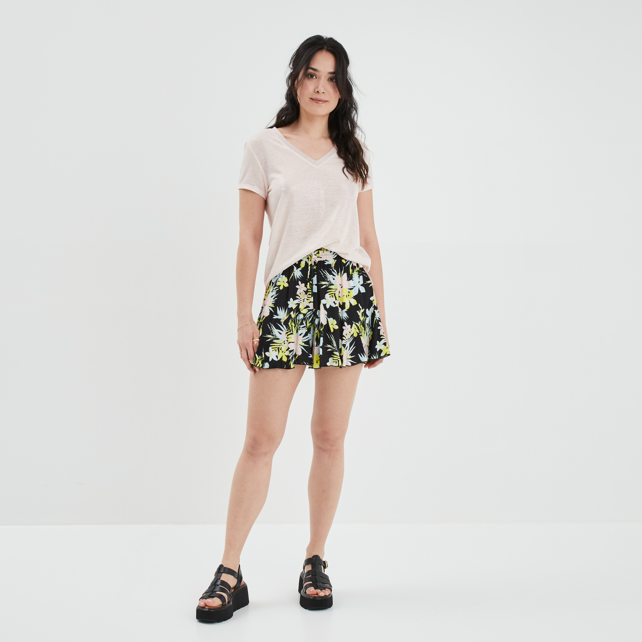 T-shirt col en V à bande métallisée rose clair femme