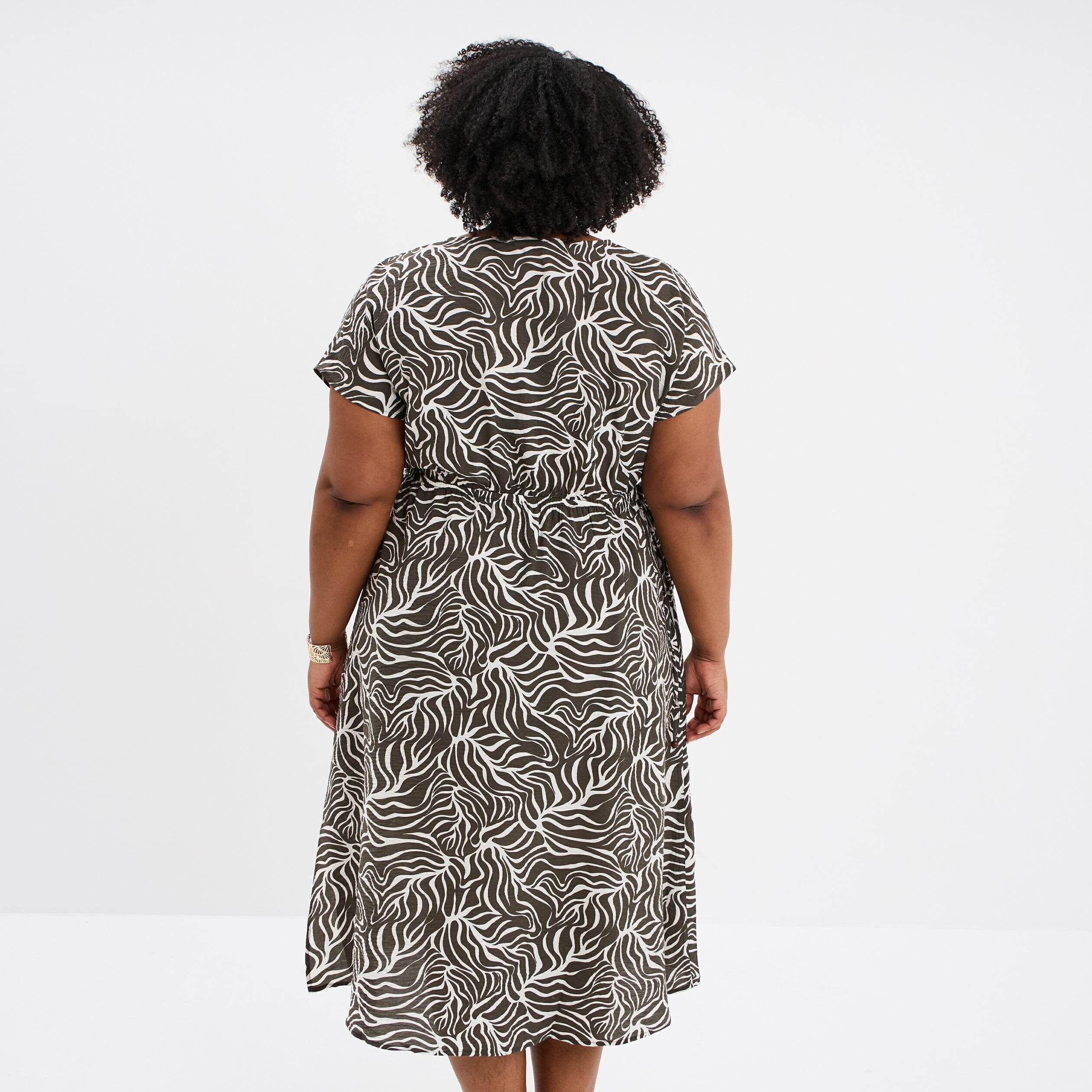 Robe longue taille &agrave; coulisse fluide vert kaki femme grande taille