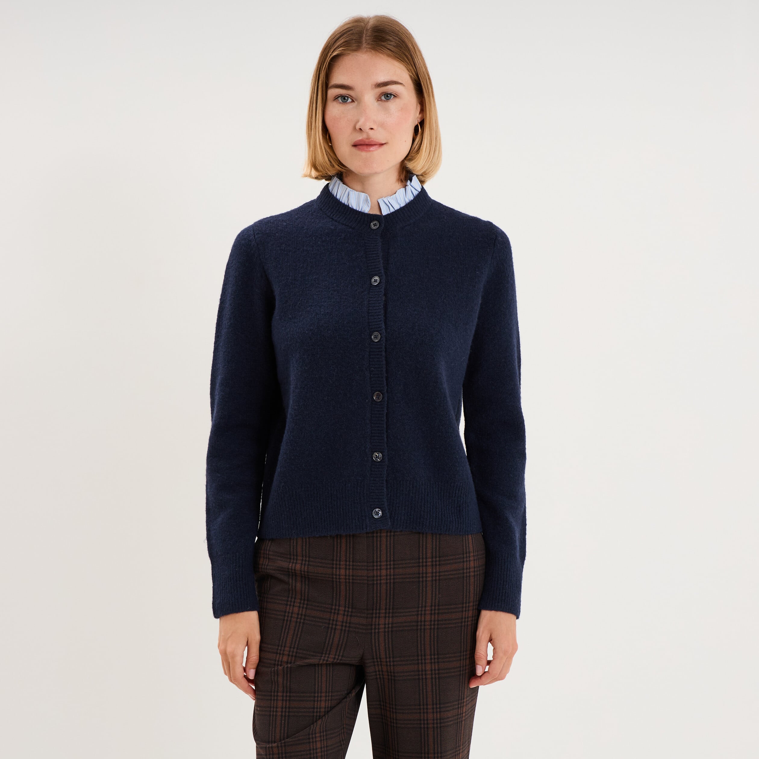 Gilet col rond boutonn&eacute; 2 en 1 bleu fonc&eacute; femme
