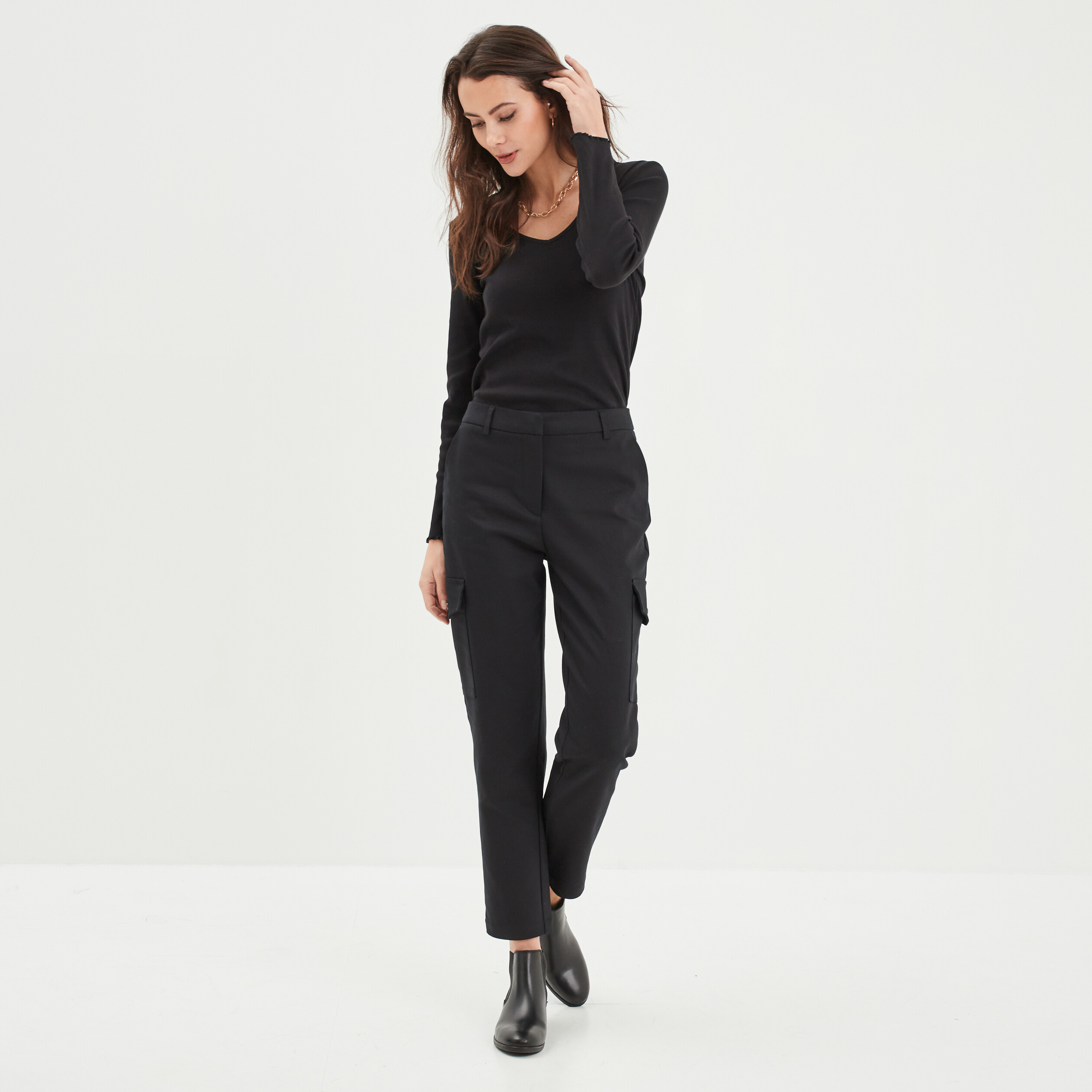 pantalon cargo 2 poches a rabat noir femme Pantalon cargo 2 poches à rabat noir femme