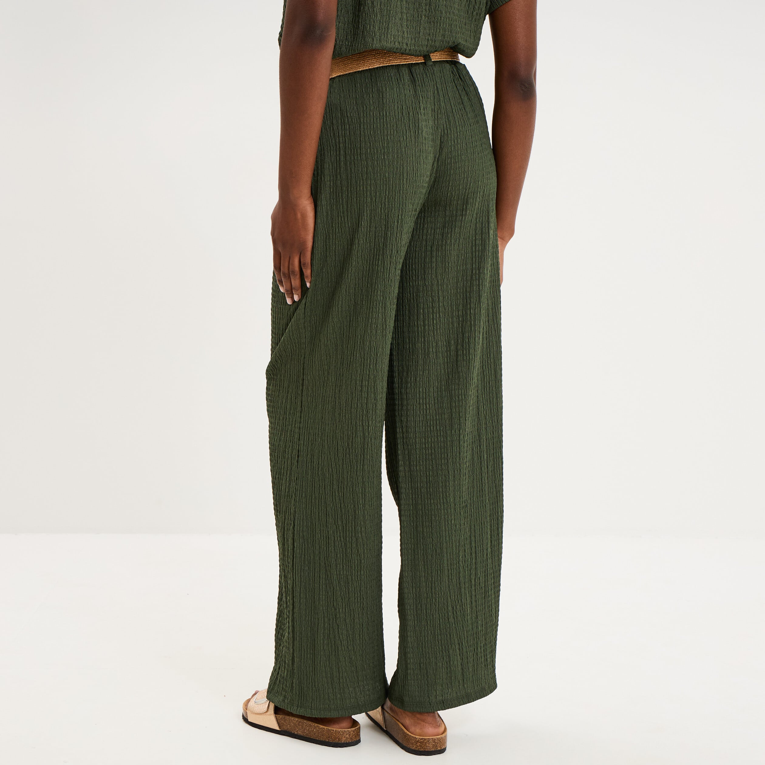 Pantalon fluide large avec ceinture vert kaki femme