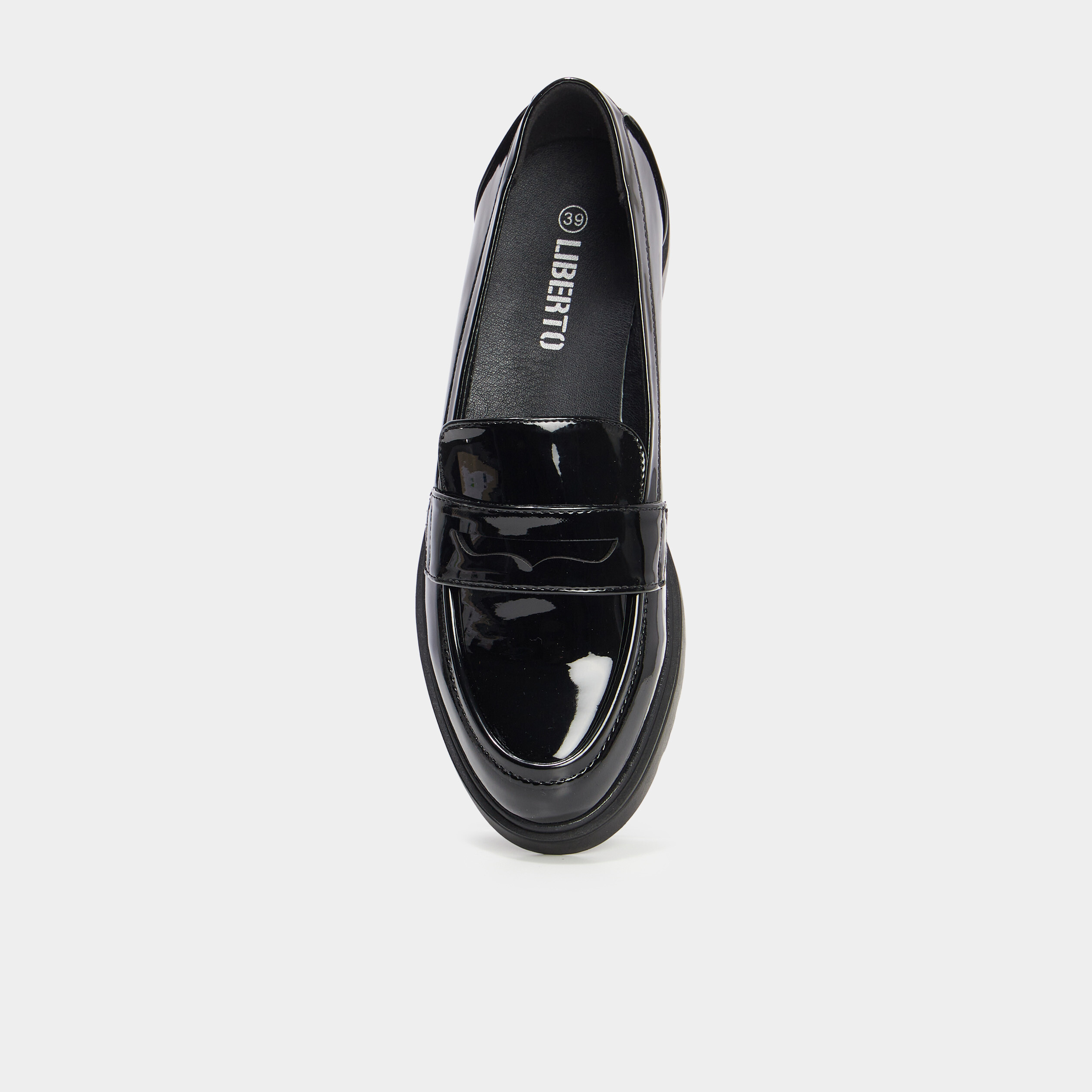 Mocassins vernis semelle crant&eacute;e Liberto noir femme