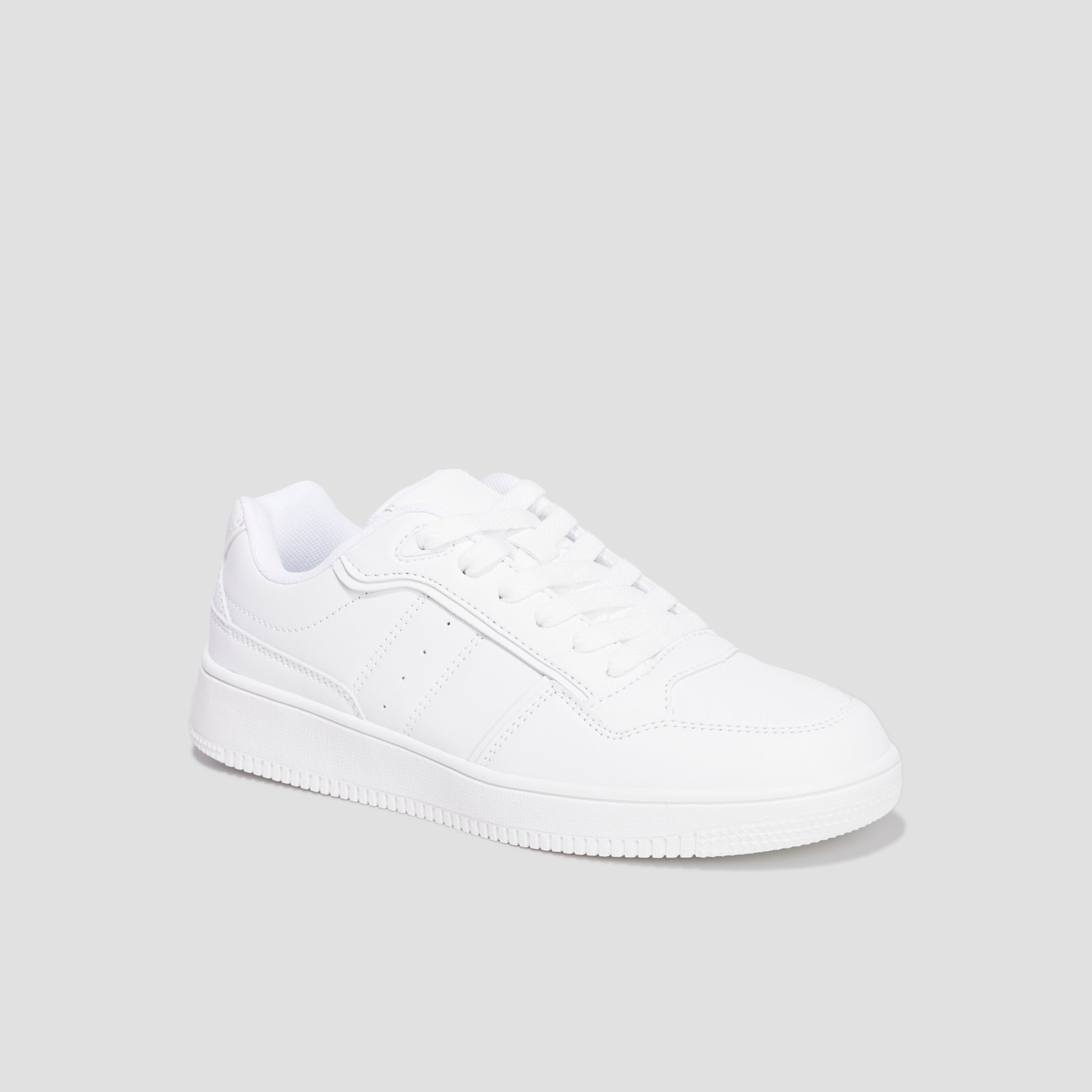 Baskets &agrave; lacets avec bout rond blanc gar&ccedil;on