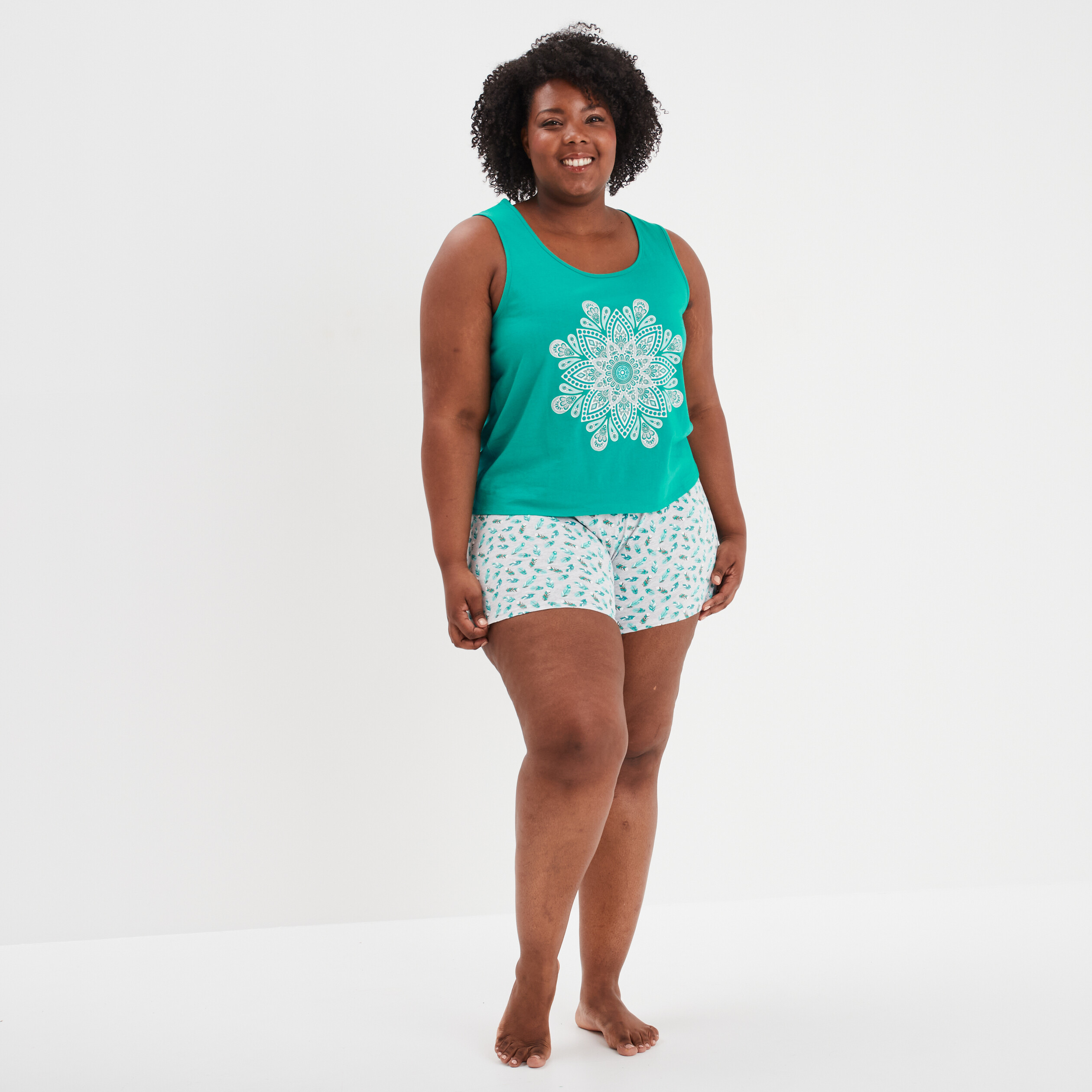 ensemble pyjama short et debardeur coton vert fonce femmegt Ensemble pyjama short et débardeur coton vert foncé femme grande taille
