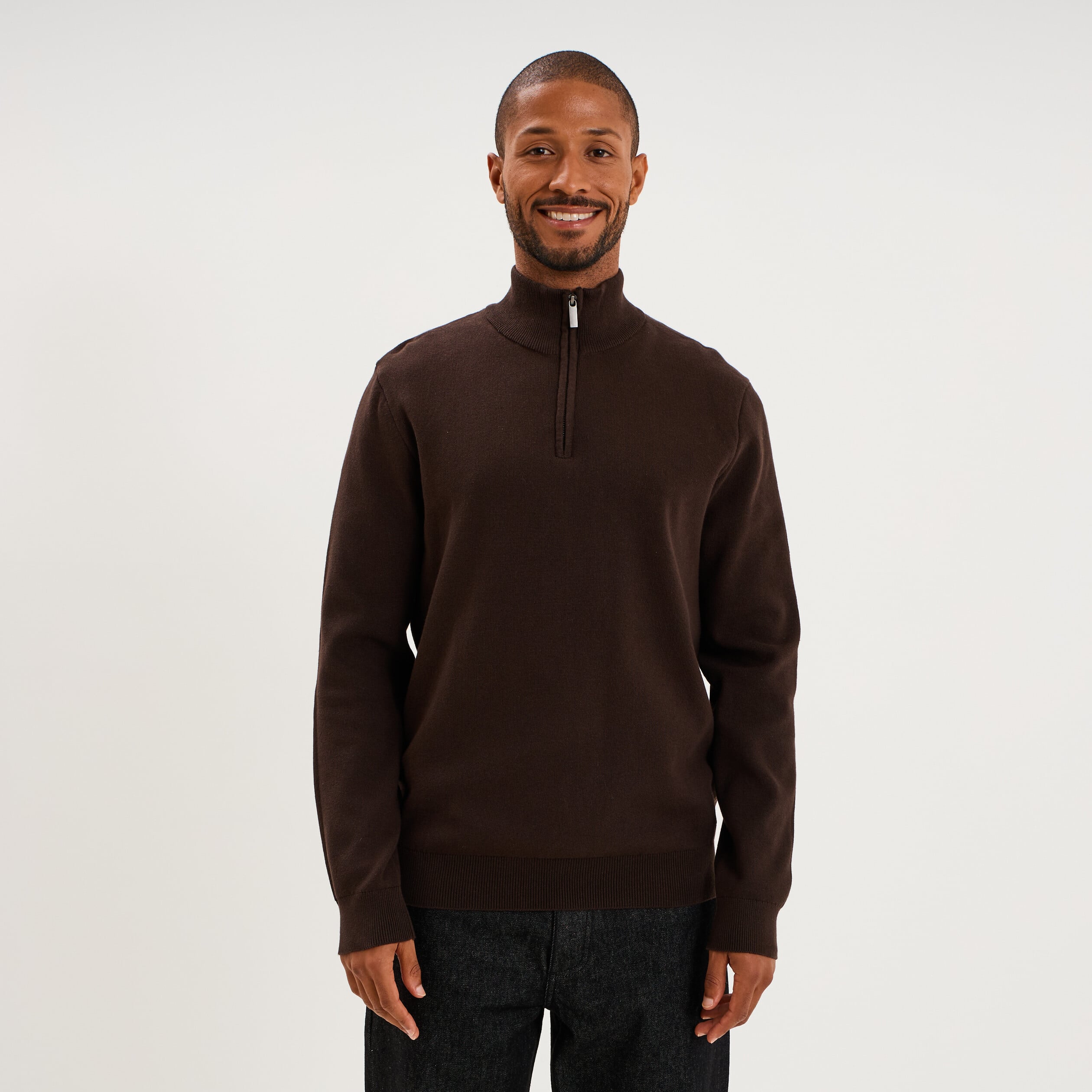 Pull camionneur manches longues marron fonc&eacute; homme