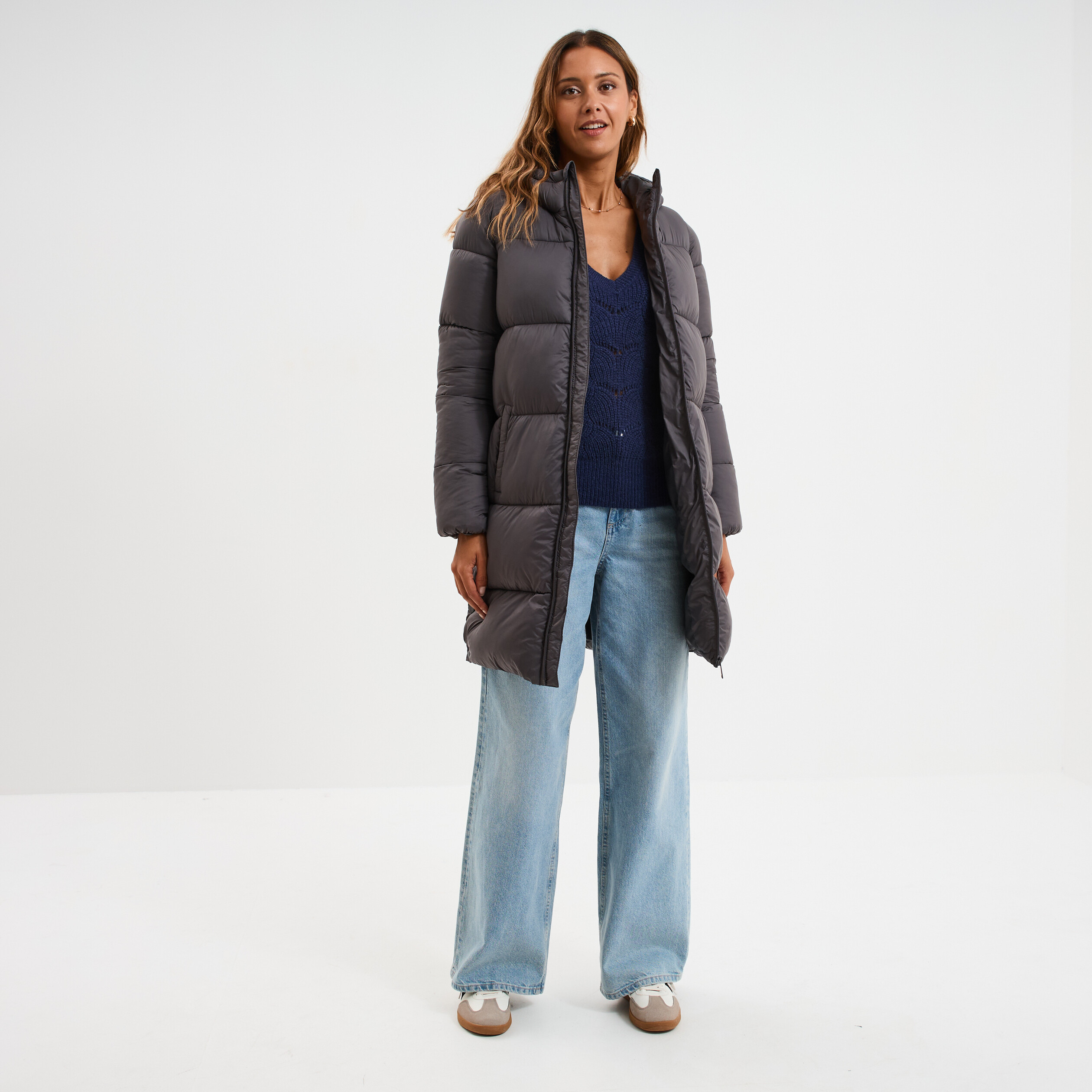 Pull ajour&eacute; col en V manches longues bleu femme