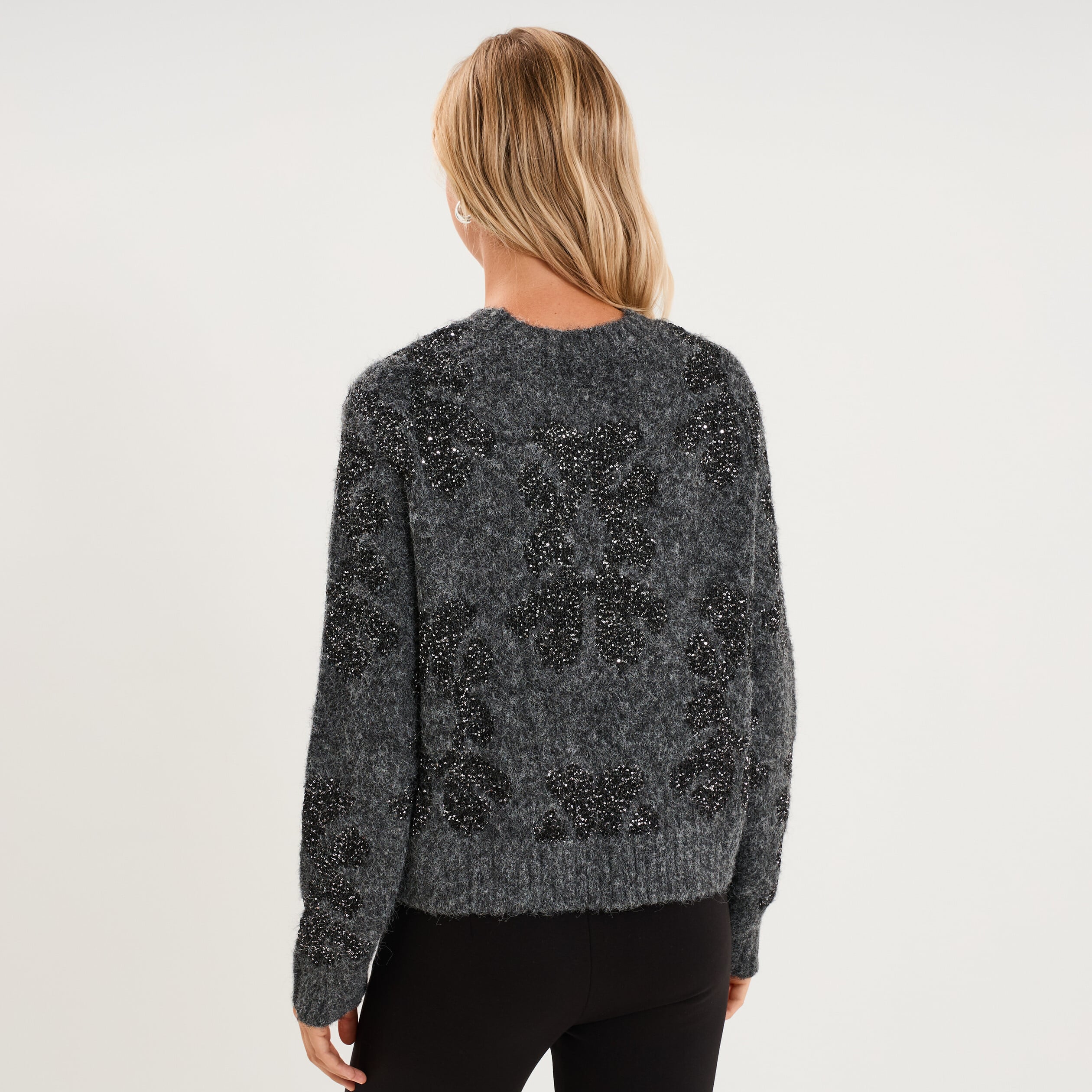 Pull &agrave; sequins et col rond gris fonc&eacute; femme