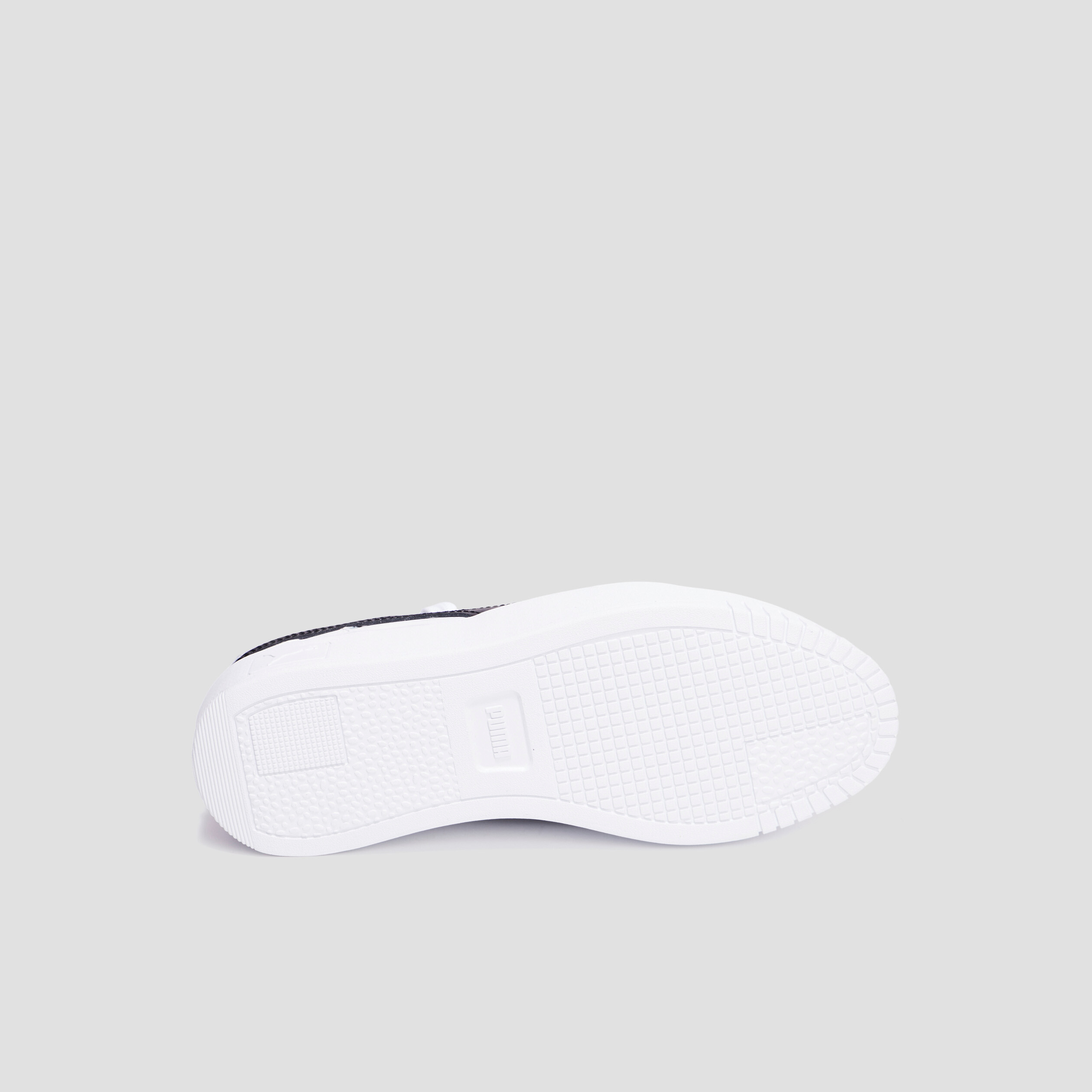 tennis basses puma carina street noir femme Tennis basses Puma Carina Street noir femme
