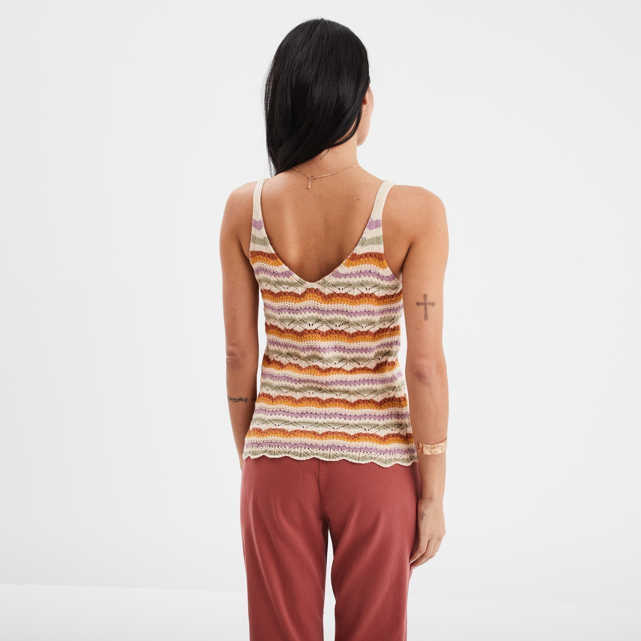 debardeur tricot ajoure col en v blanc femme Débardeur tricot ajouré col en V blanc femme