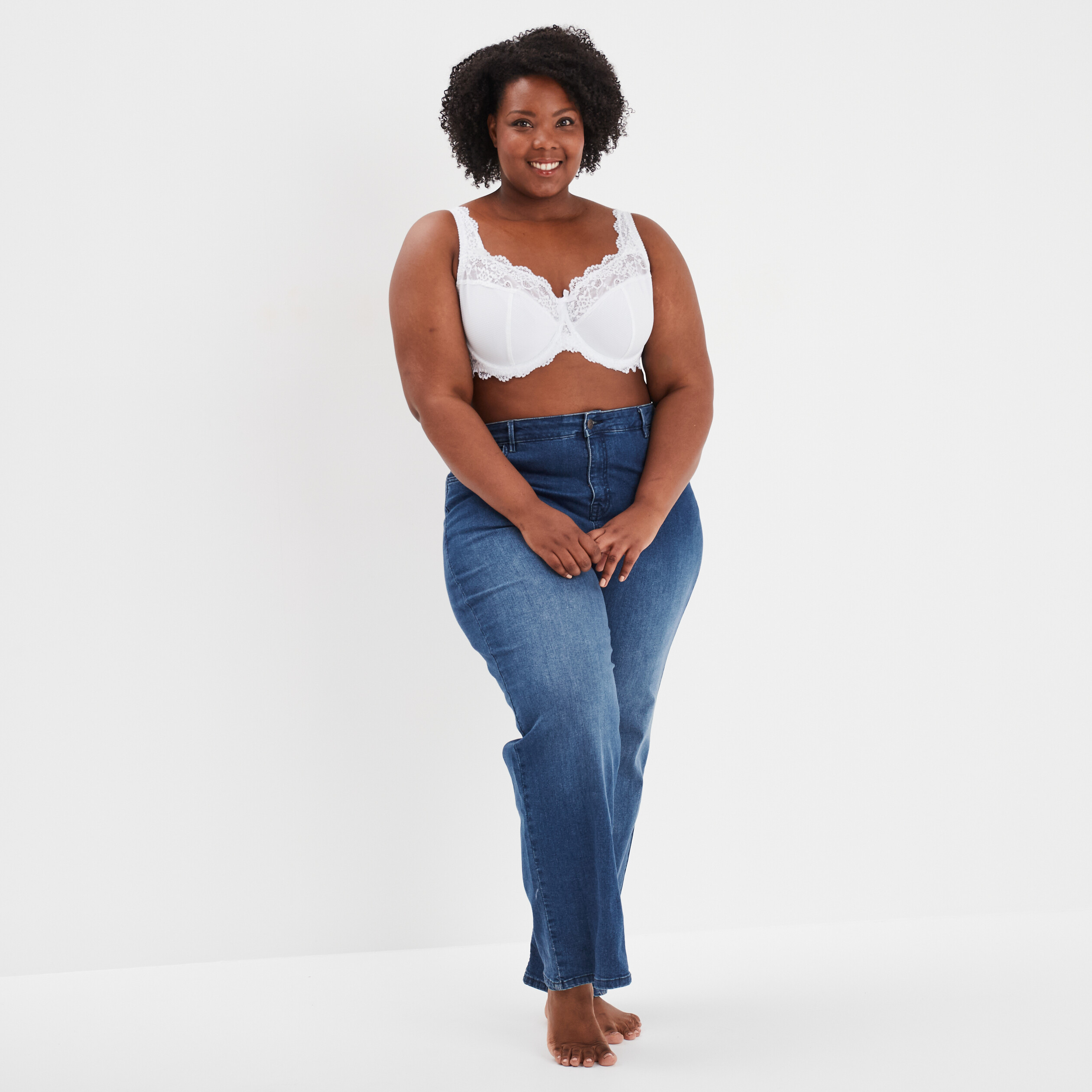 soutien gorge corbeille dentelle blanc femmegt Soutien-gorge corbeille dentelle blanc femme grande taille