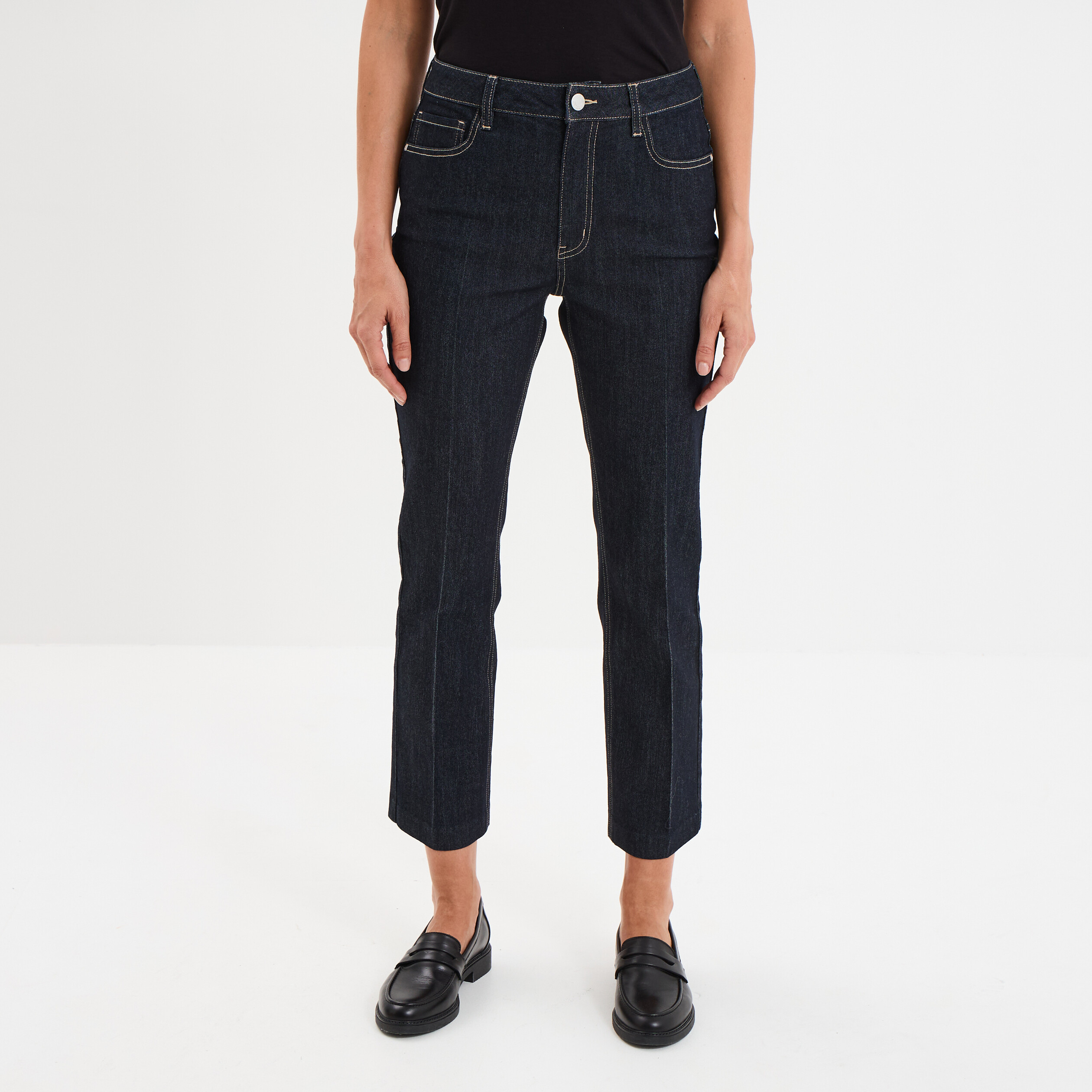 Jeans Droits Femme - Taille Haute et Plus | Jusqu'à -50 Jeans Droits Femme - Taille Haute et Plus | Jusqu'à -50