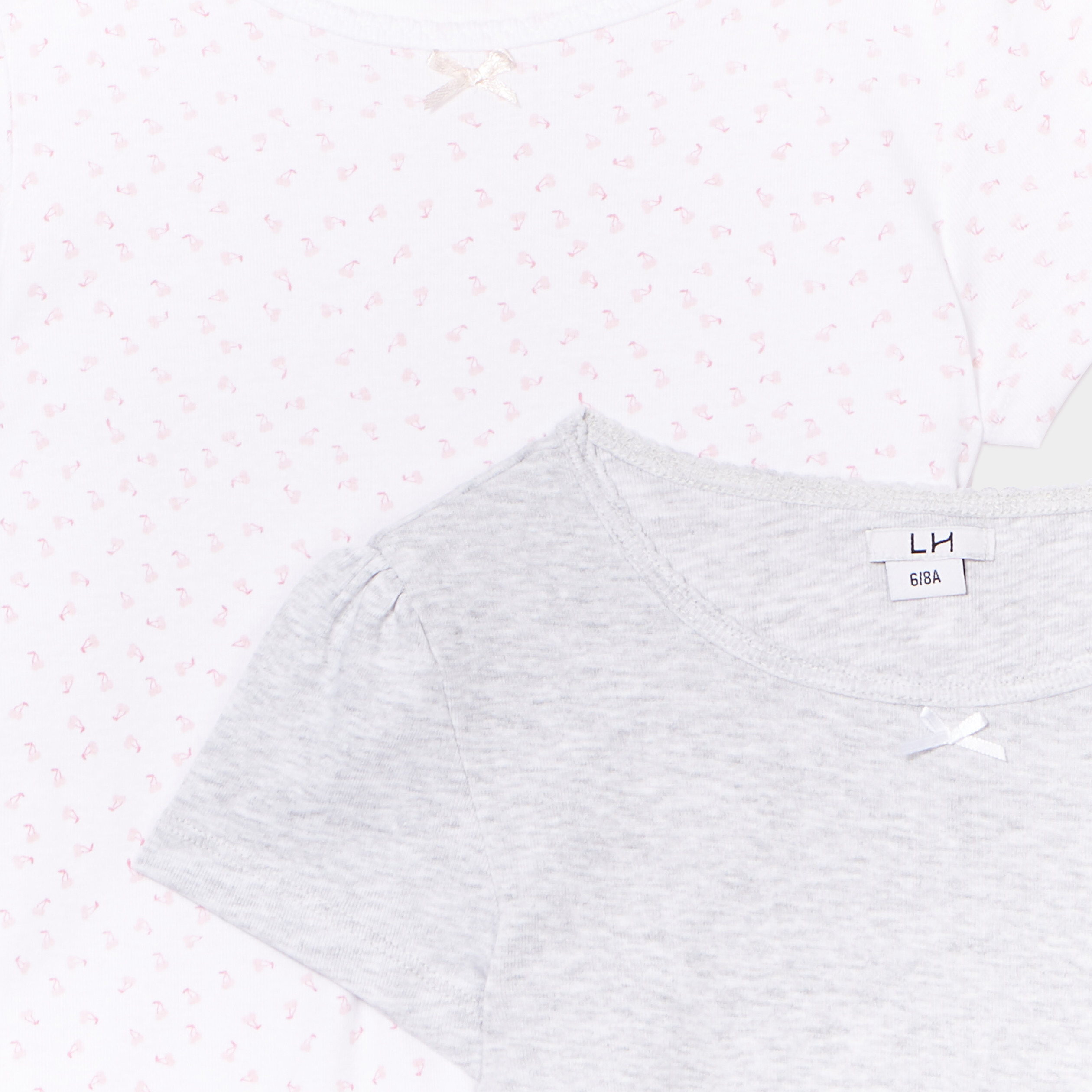 lot 2 t shirts gris fille Lot 2 t-shirts gris fille