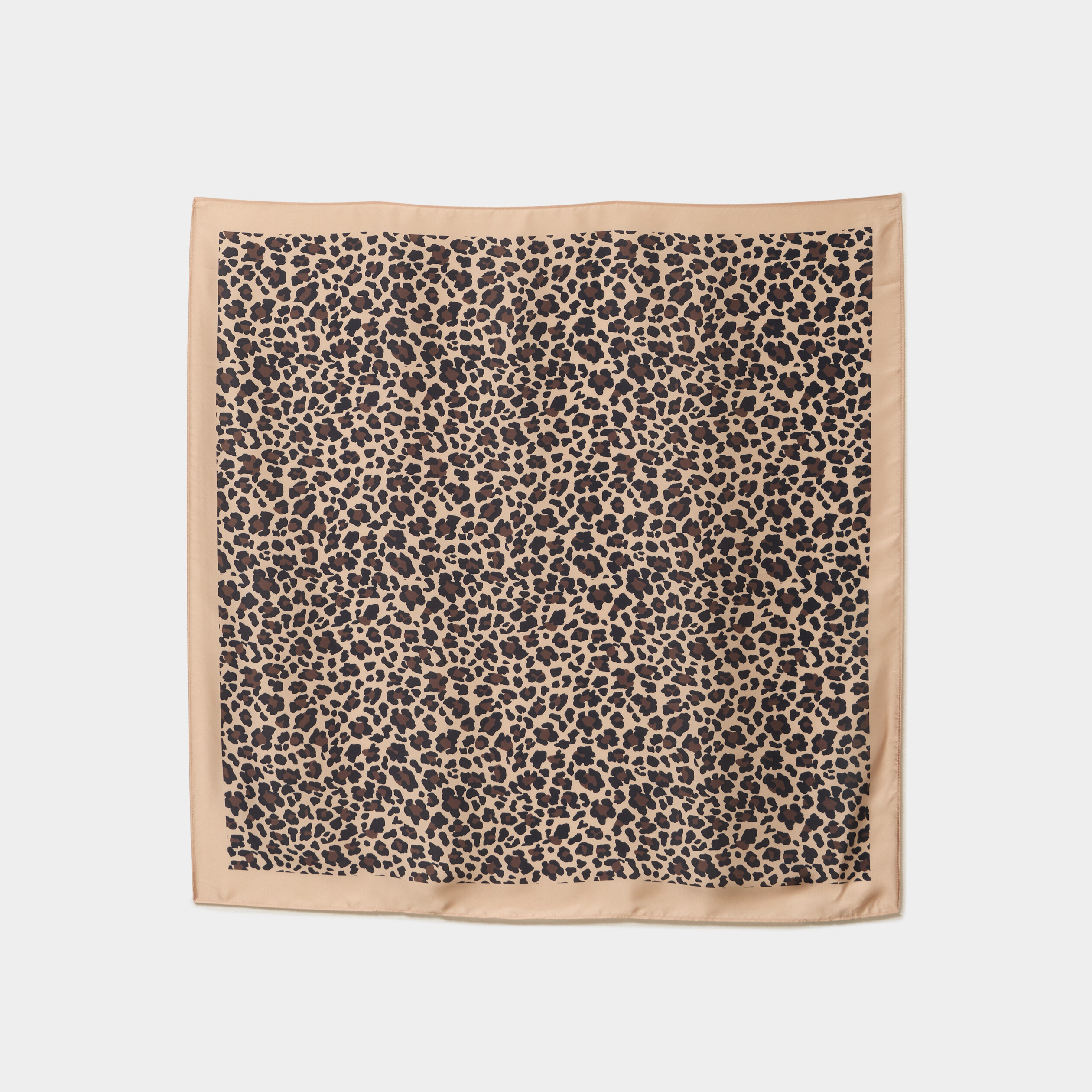 Foulard carr&eacute; effet satin sable femme