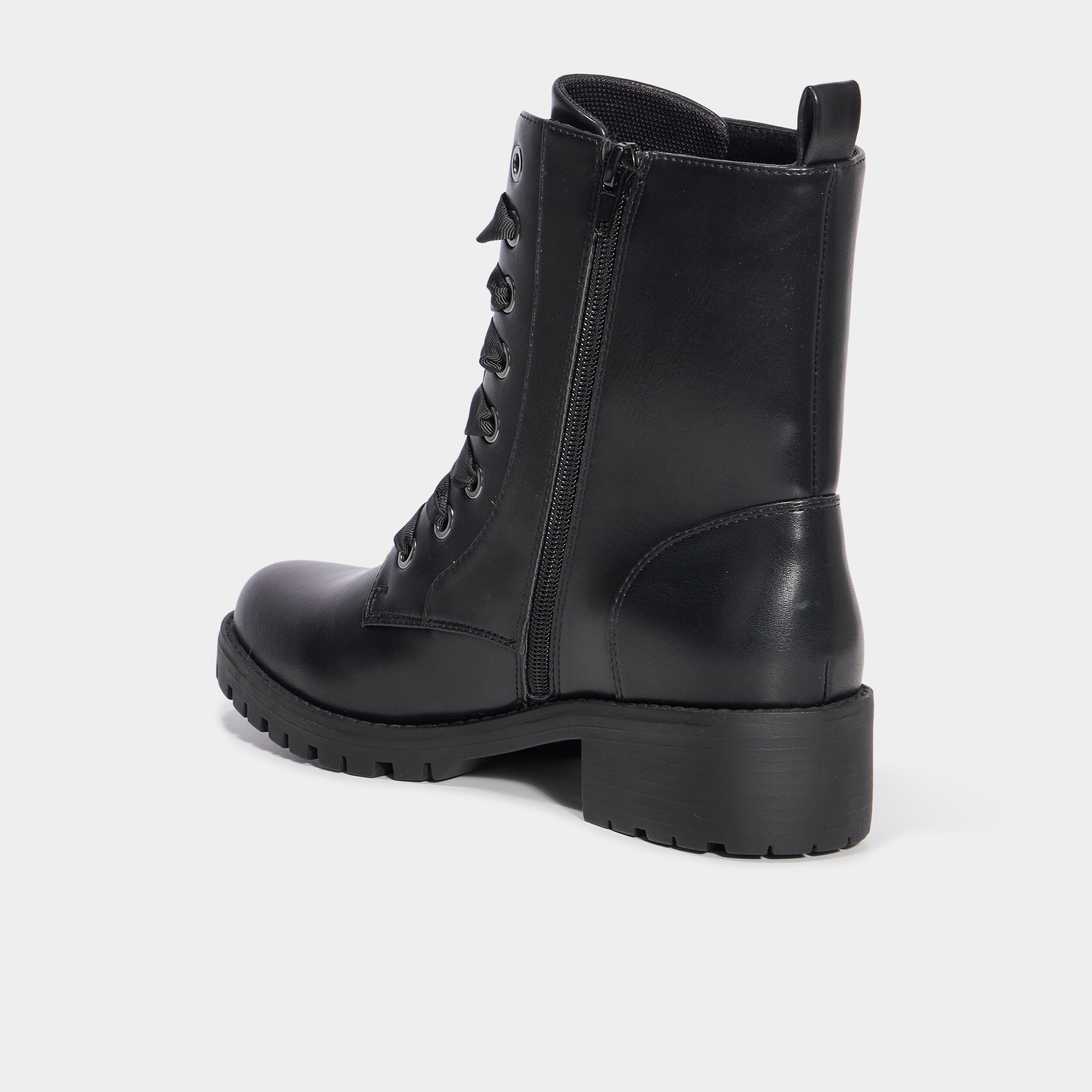 Boots avec lacets et talons noir femme
