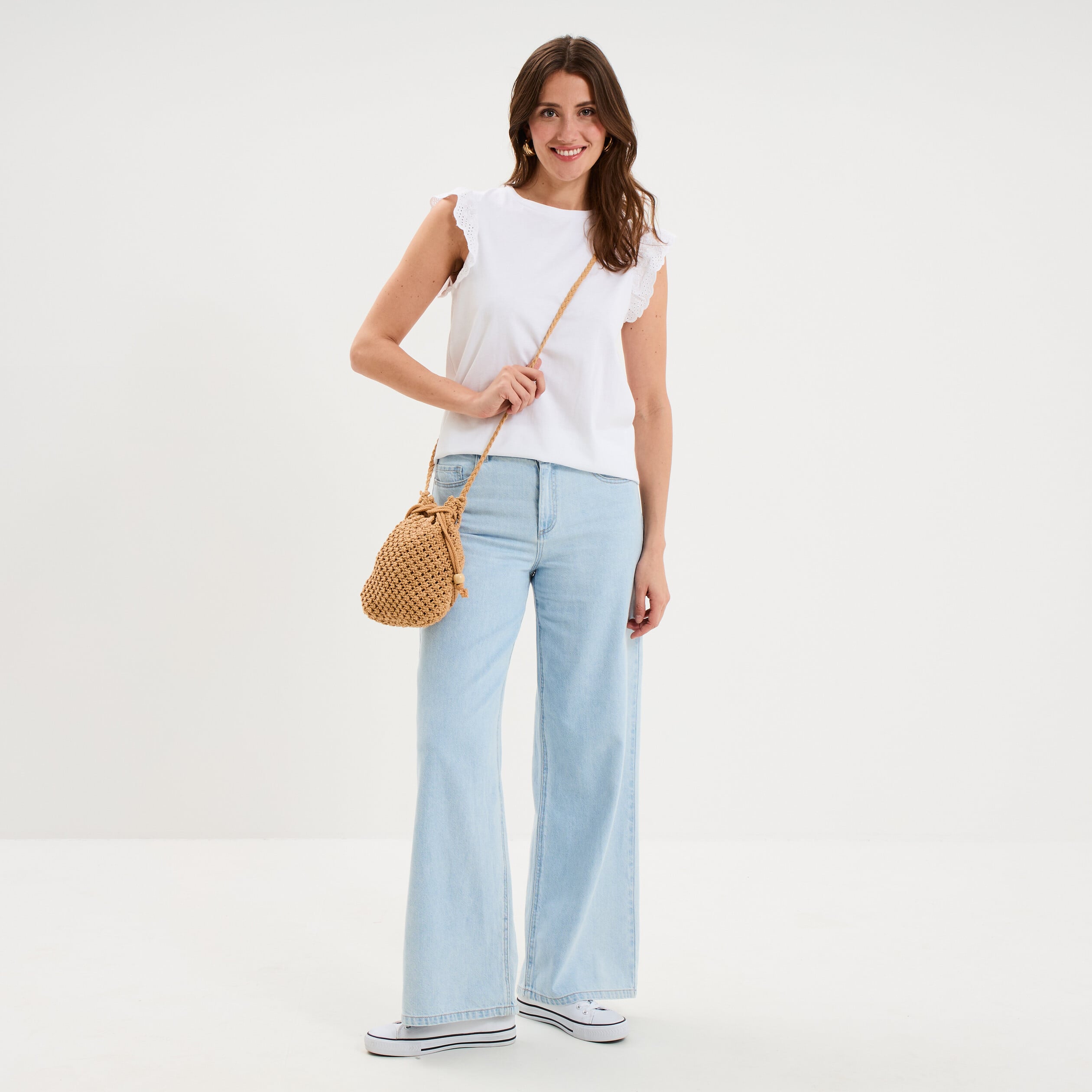 D&eacute;bardeur volants broderie anglaise blanc femme