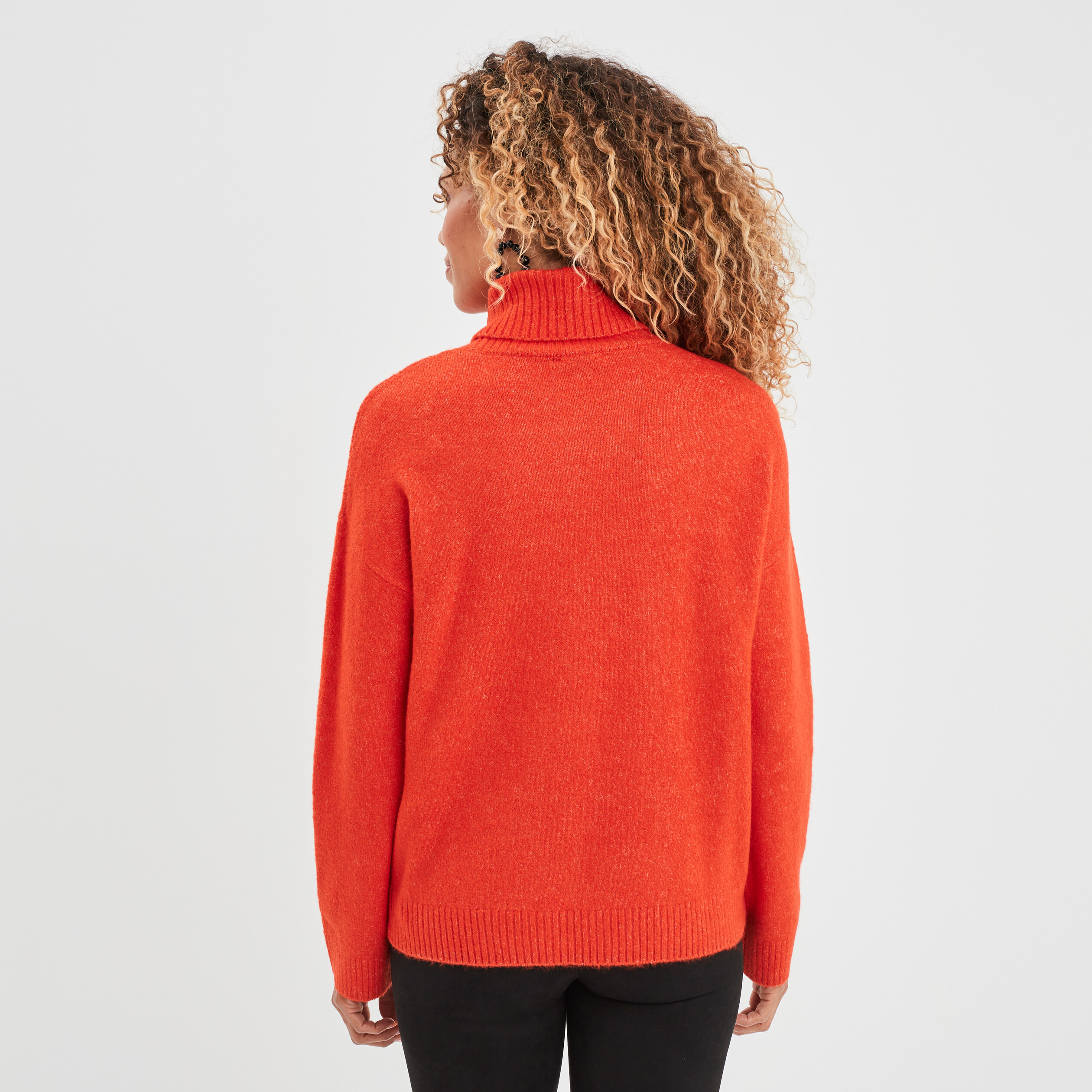 Pull col roulé droit manches longues rouge corail femme