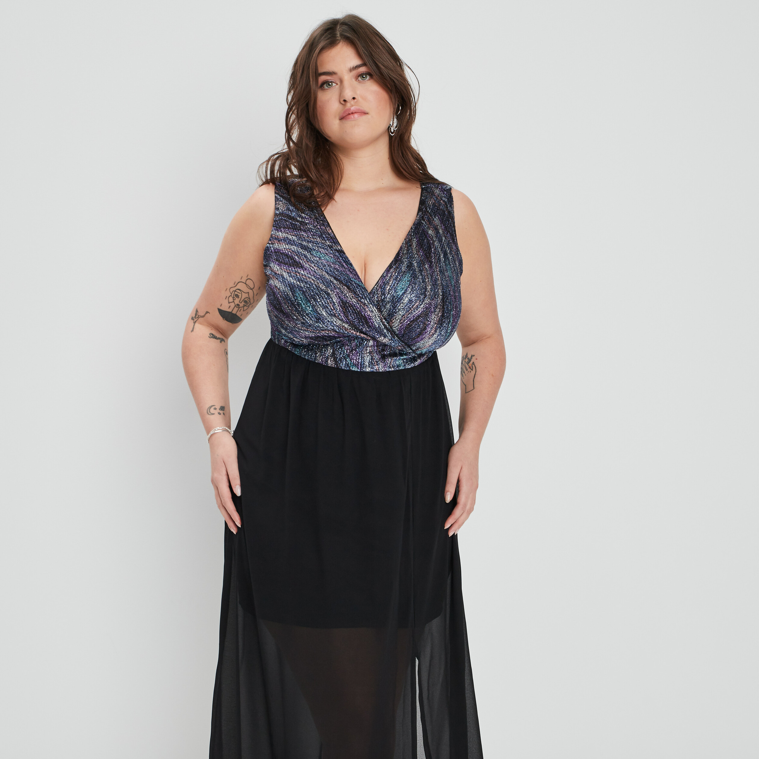 robe longue evasee col cache coeur noir femmegt Robe longue évasée col cache-coeur noir femme grande taille