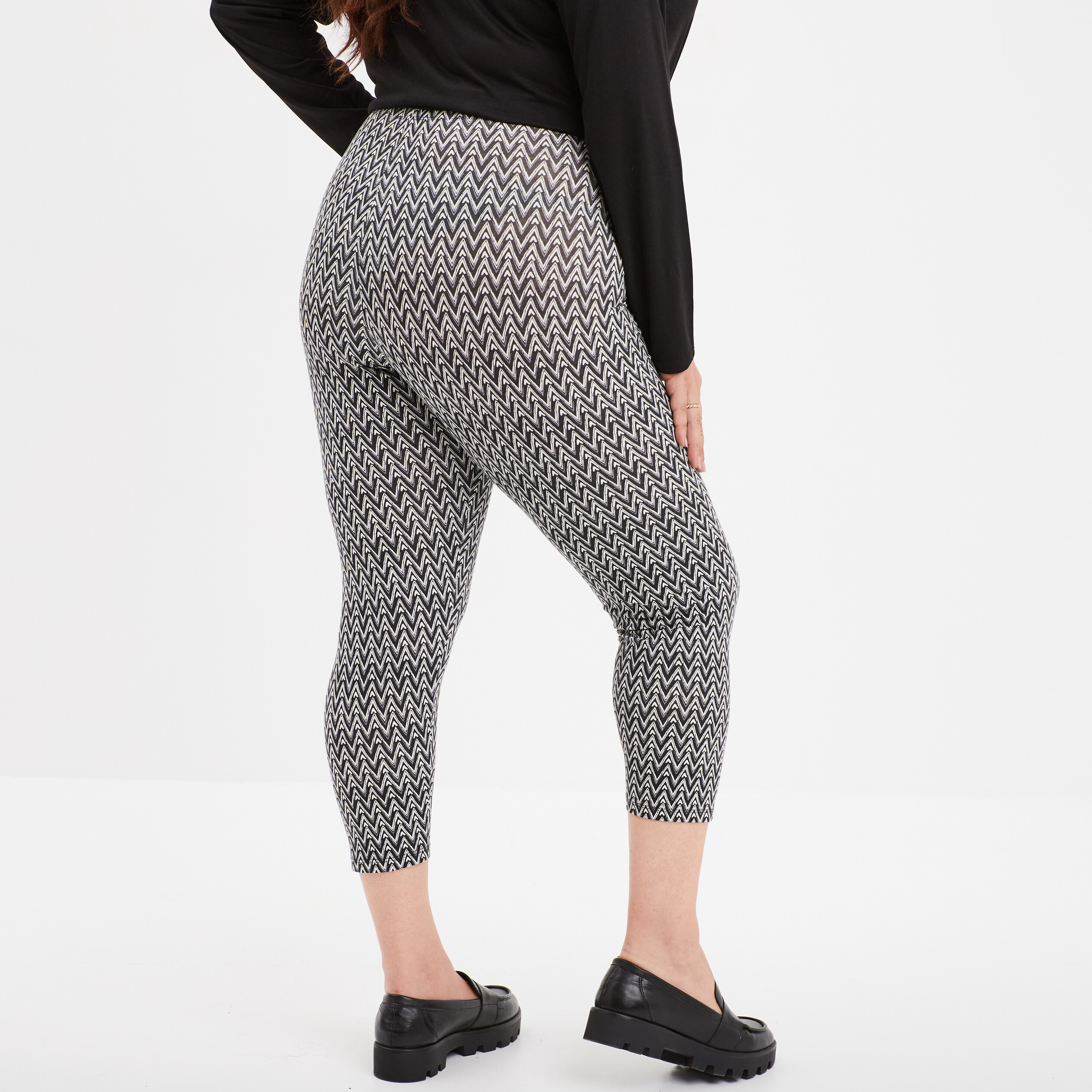 leggings 34 coton noir femmegt Leggings 3/4 coton noir femme grande taille