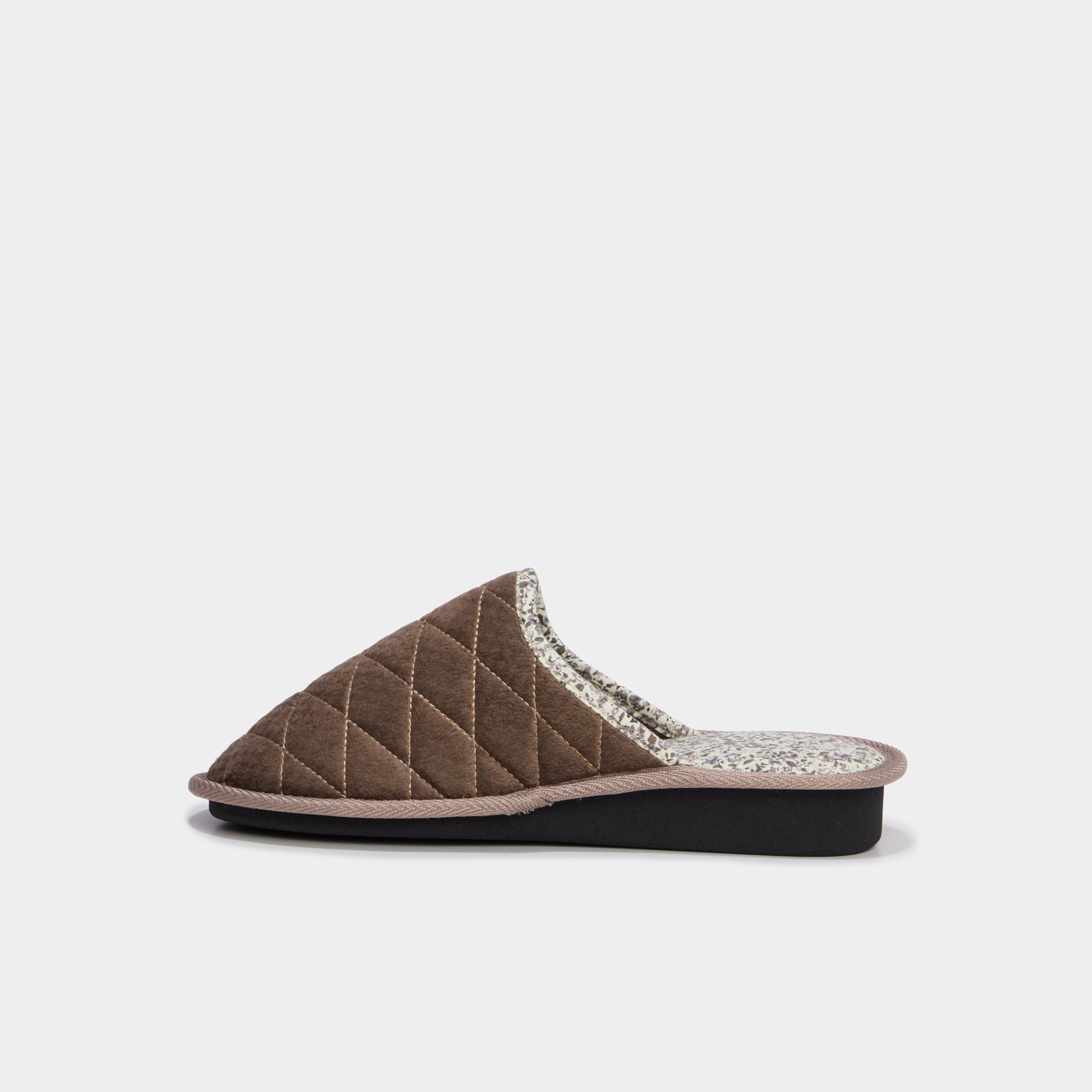 Chaussons mules compens&eacute;es matelass&eacute;es marron femme
