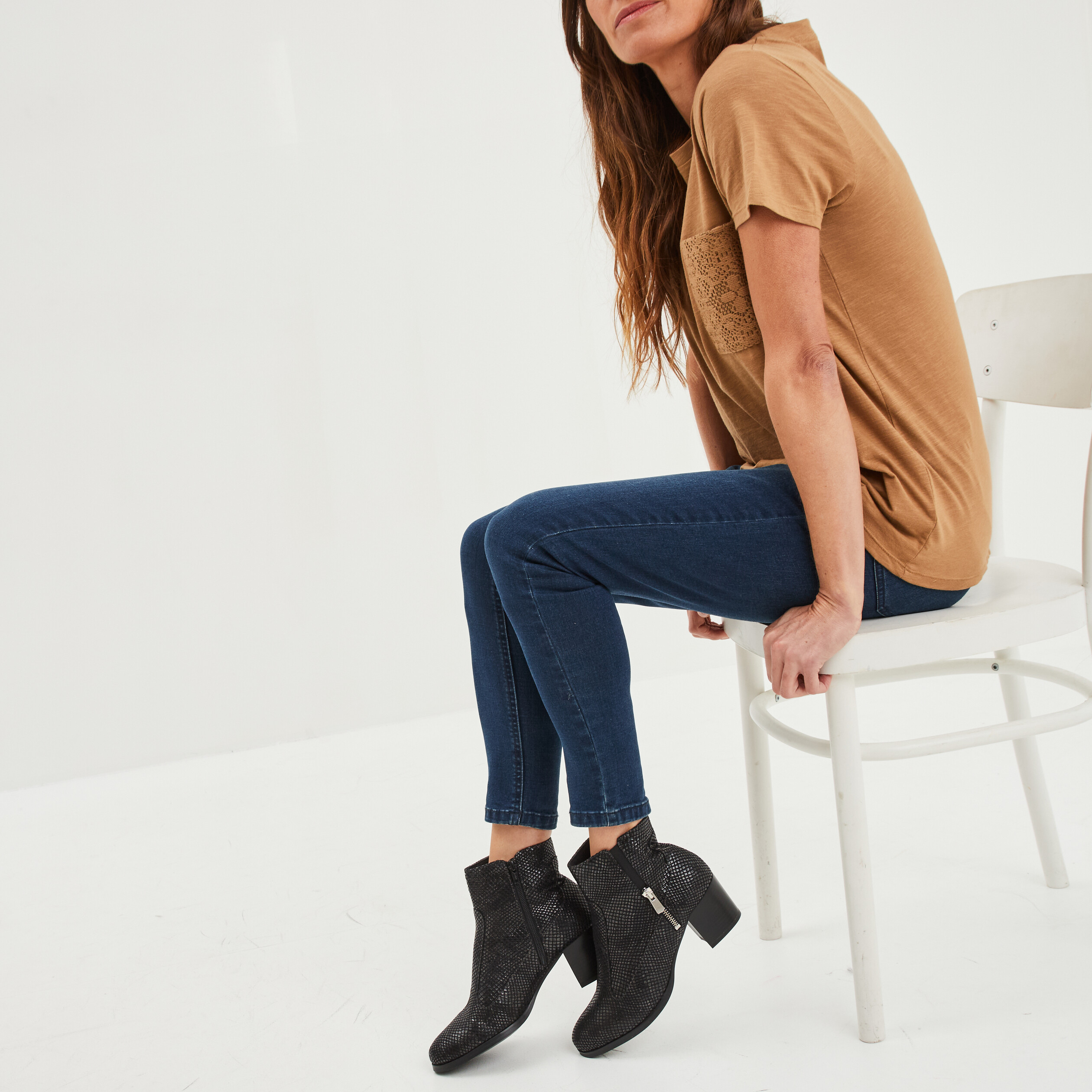 bottines talons en cuir bout amande noir femme Bottines talons en cuir bout amande noir femme