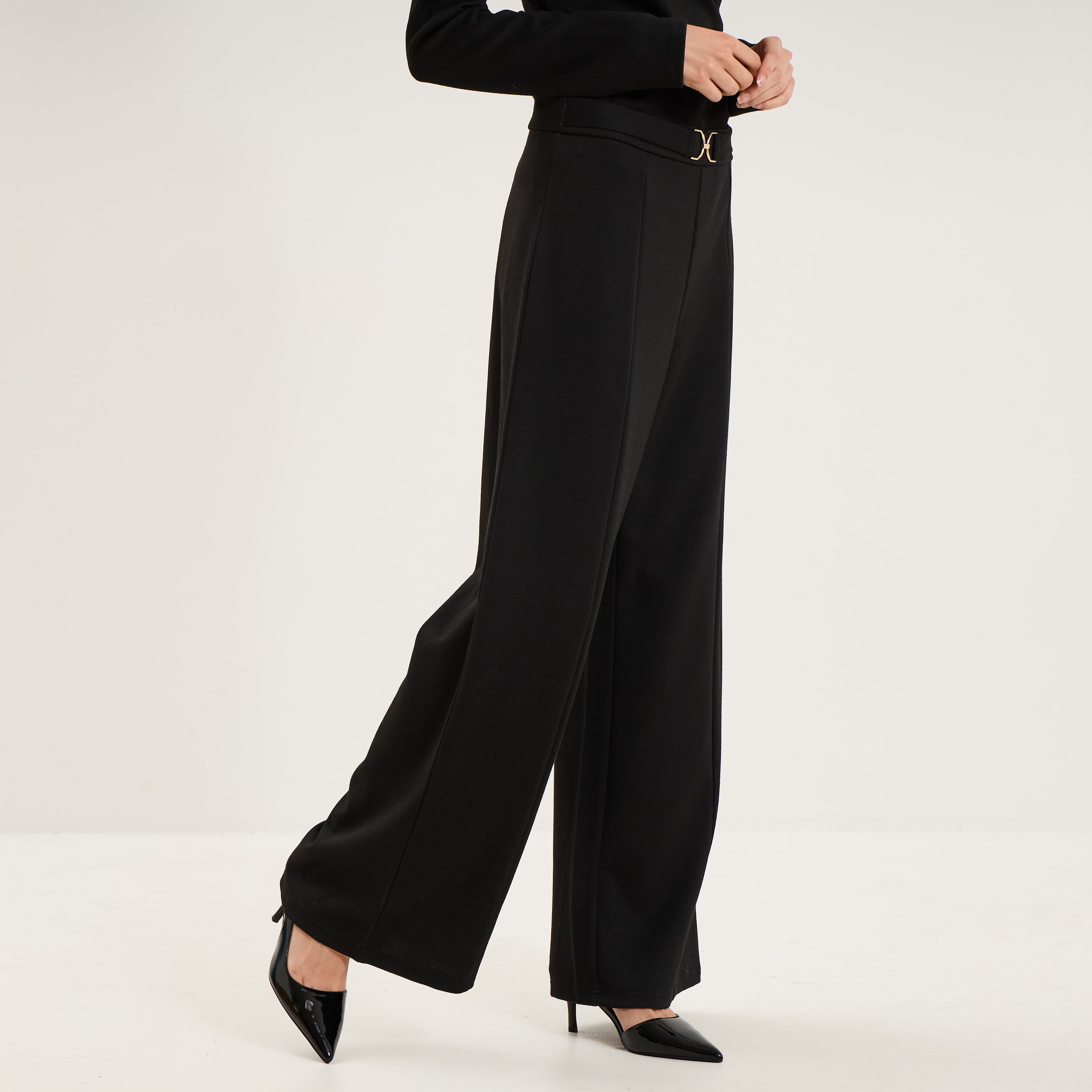 Pantalon large avec boucle noir femme