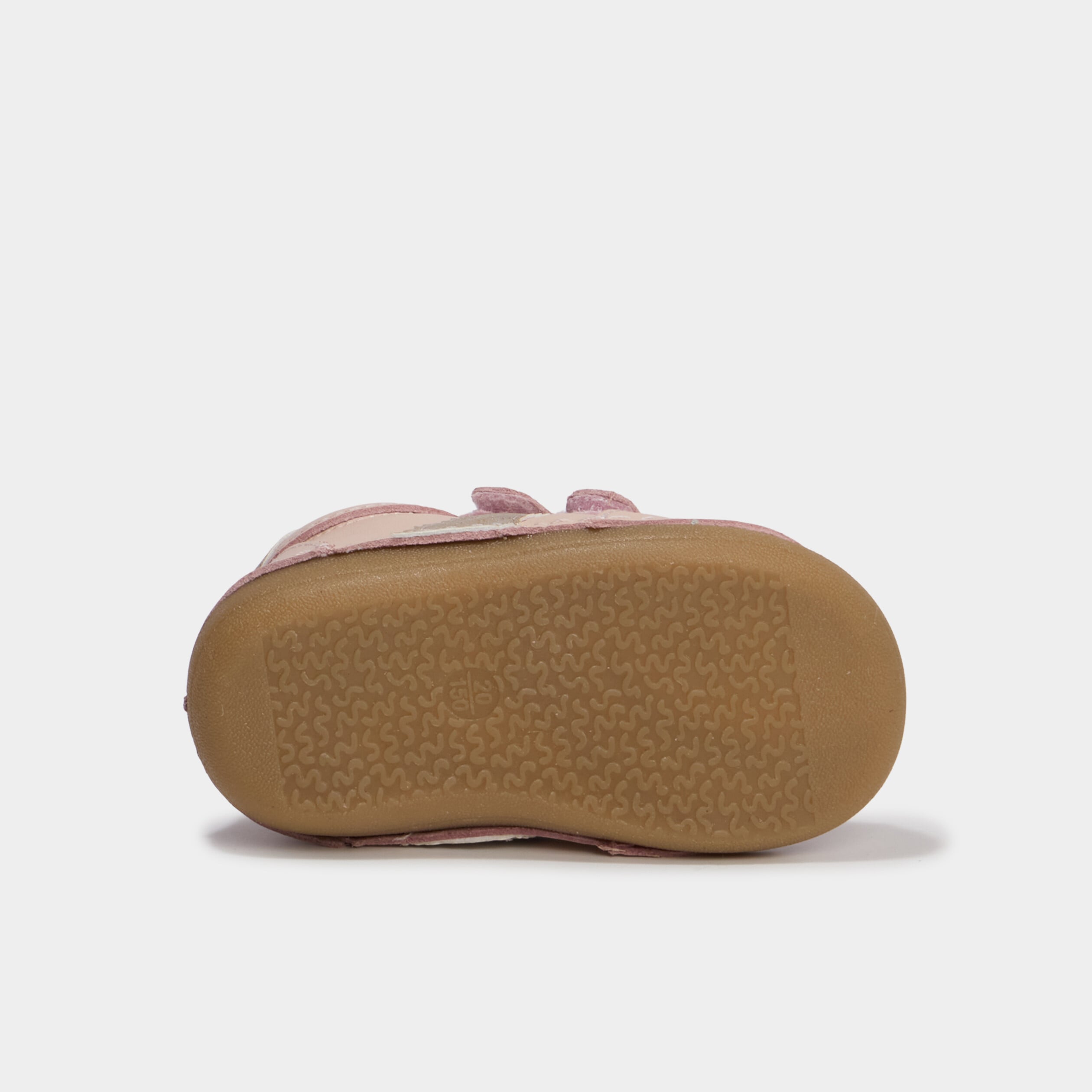 Bottillons &agrave; scratchs en cuir rose clair b&eacute;b&eacute; fille