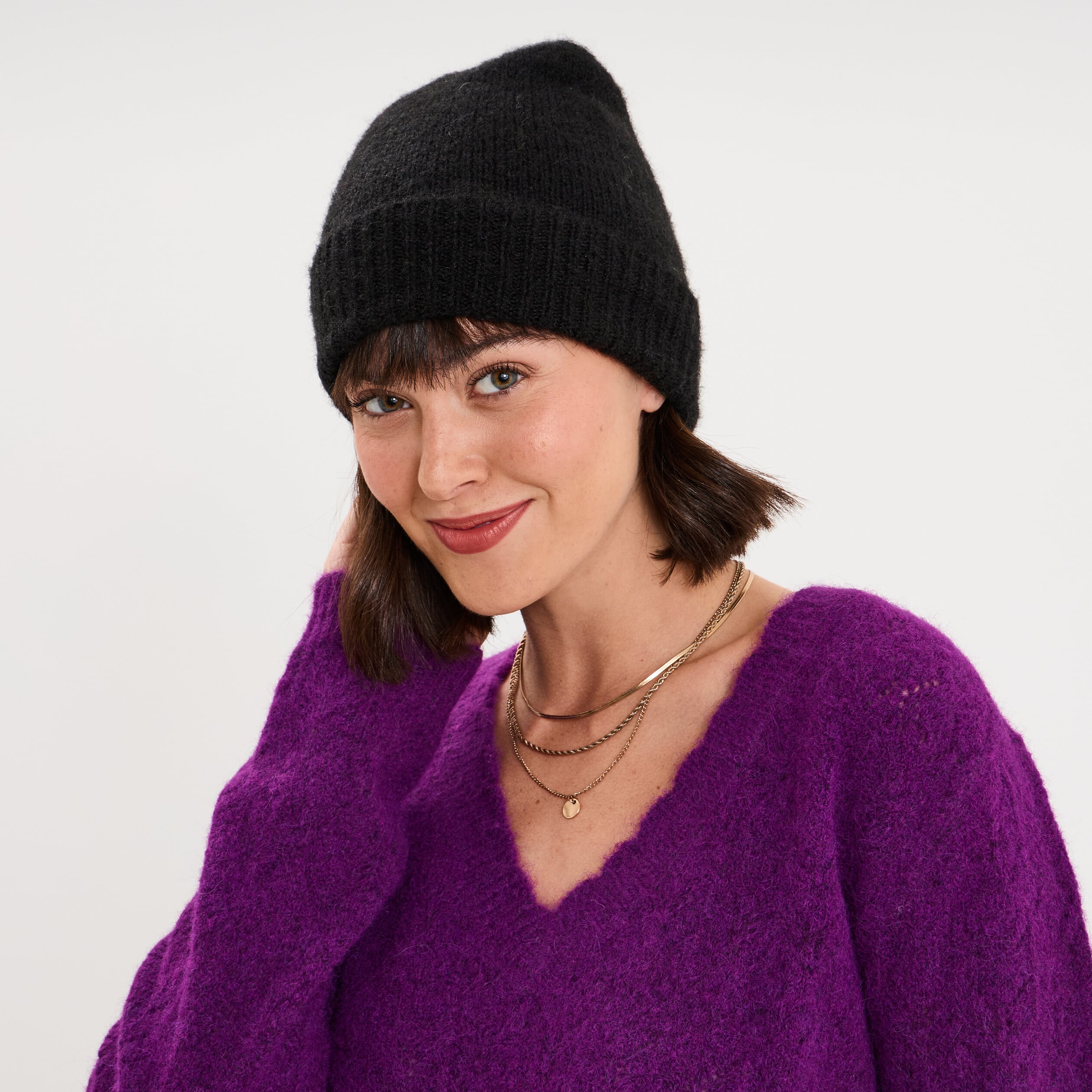Bonnet maille c&ocirc;tel&eacute;e noir femme