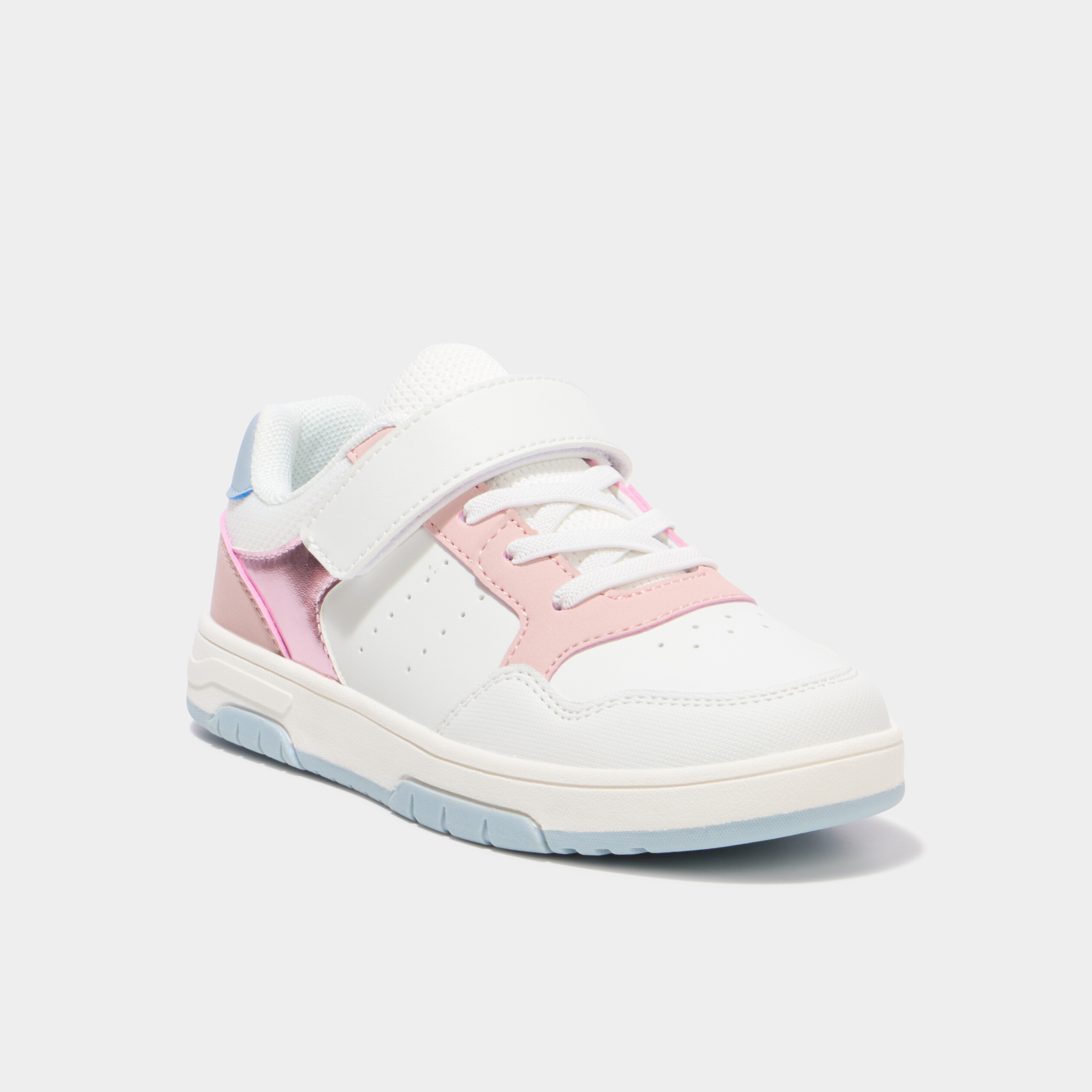Tennis basses &agrave; scratchs bout renforc&eacute; blanc fille