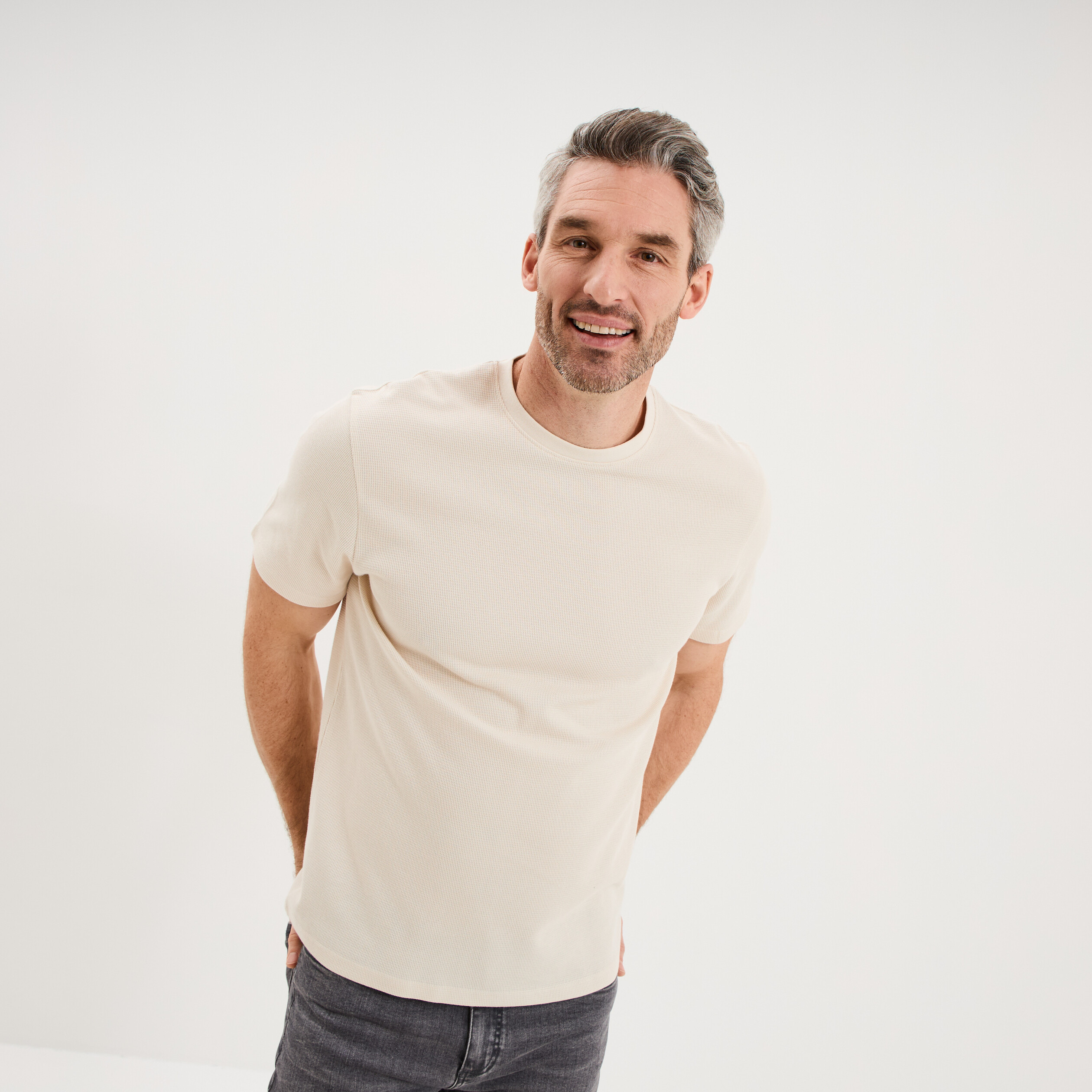 T-shirt textur&eacute; droit col rond coton ecru homme