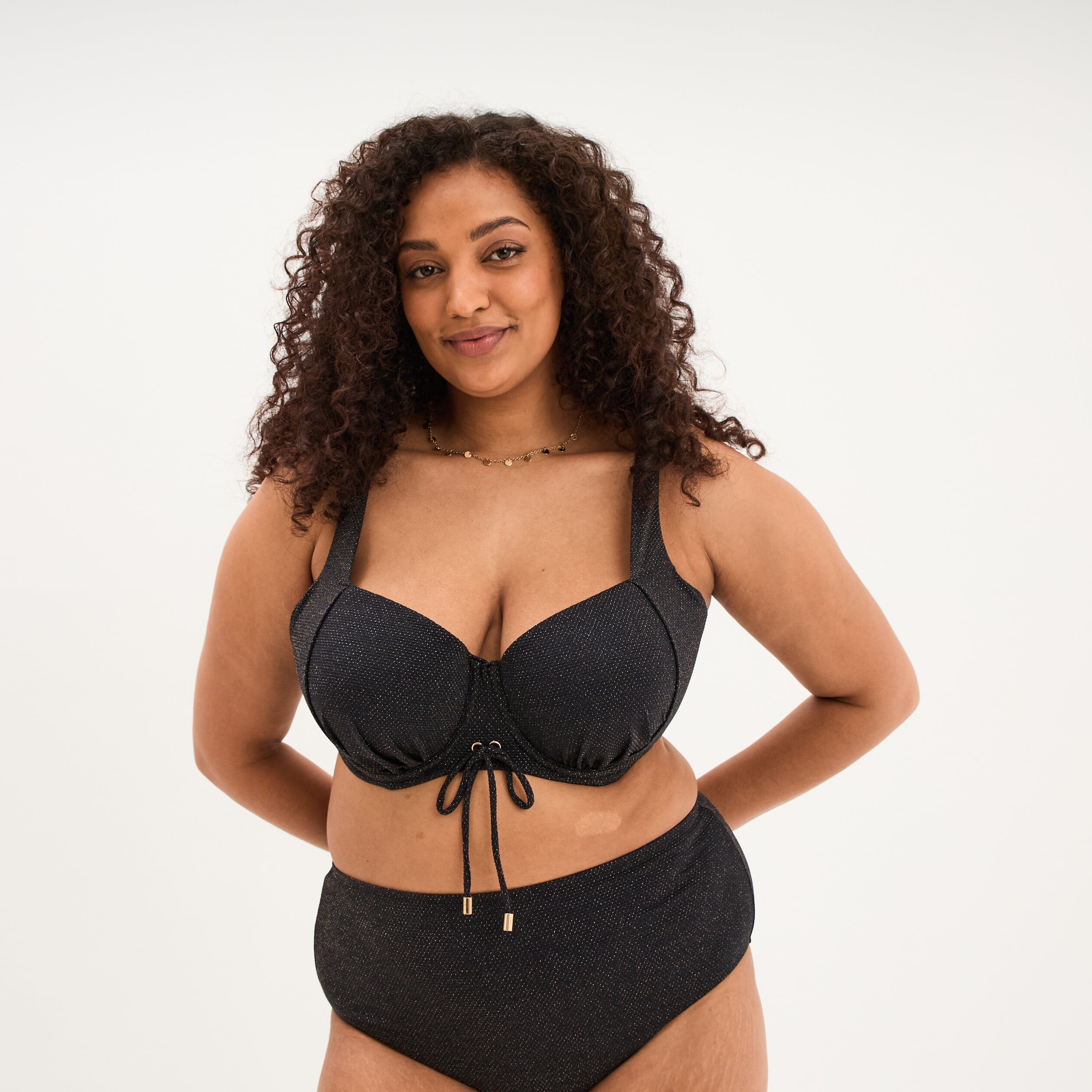 Haut de maillot de bain corbeille noir femme grande taille