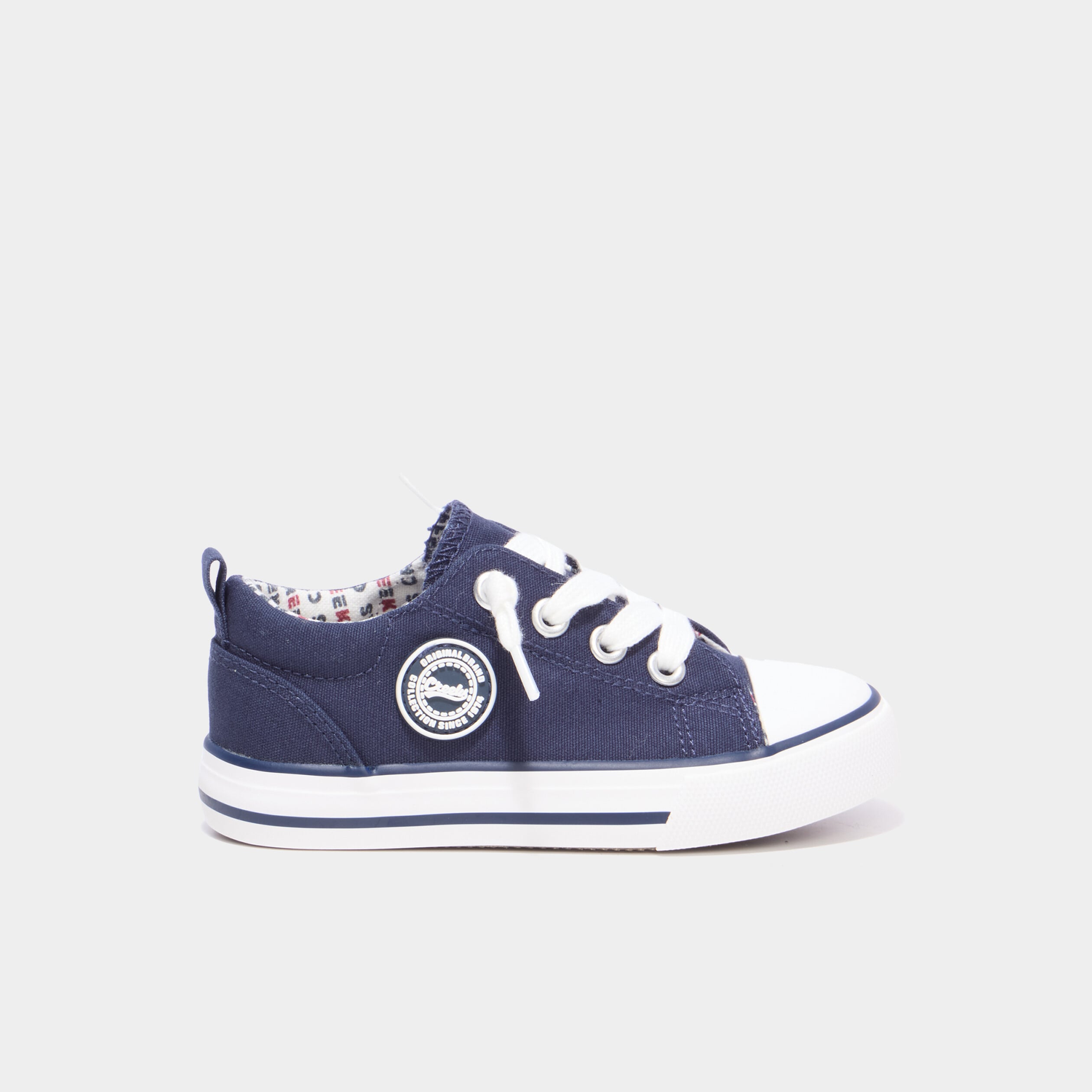 Tennis basses lacets toile bout renforc&eacute; bleu marine gar&ccedil;on