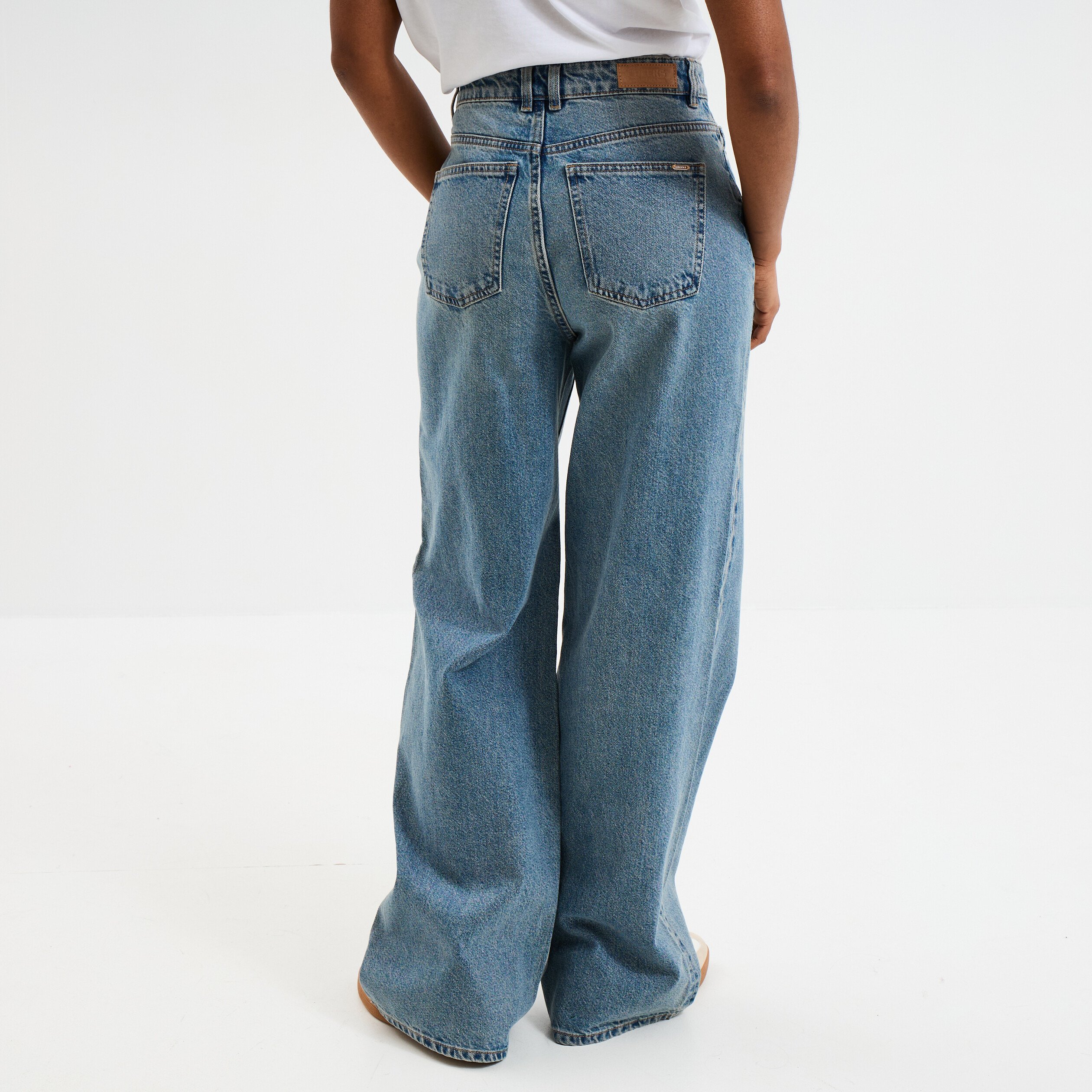 jeans large coton denim dirty femme Jeans large coton denim dirty femme