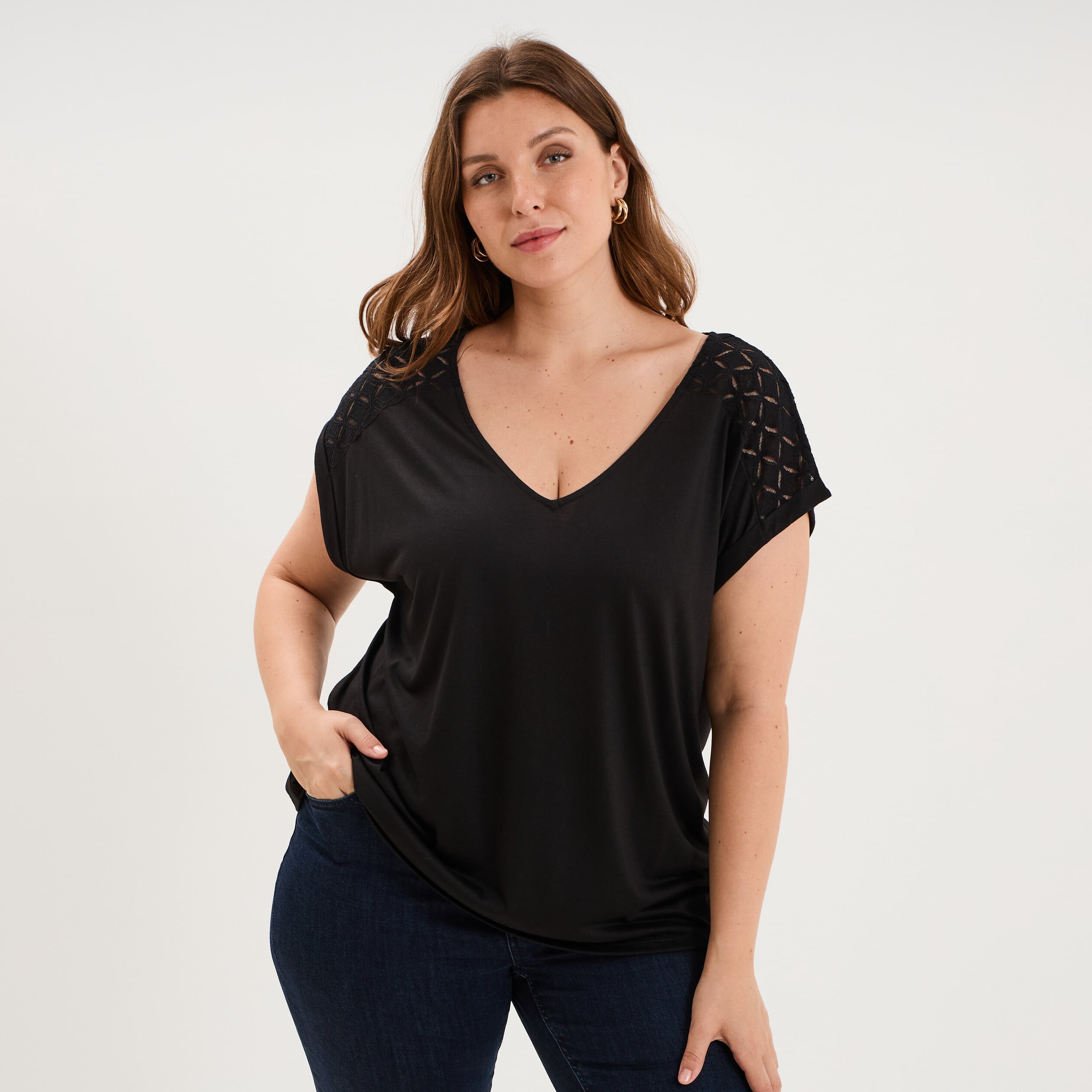 T-shirt droit avec dos dentelle oversize noir femme grande taille