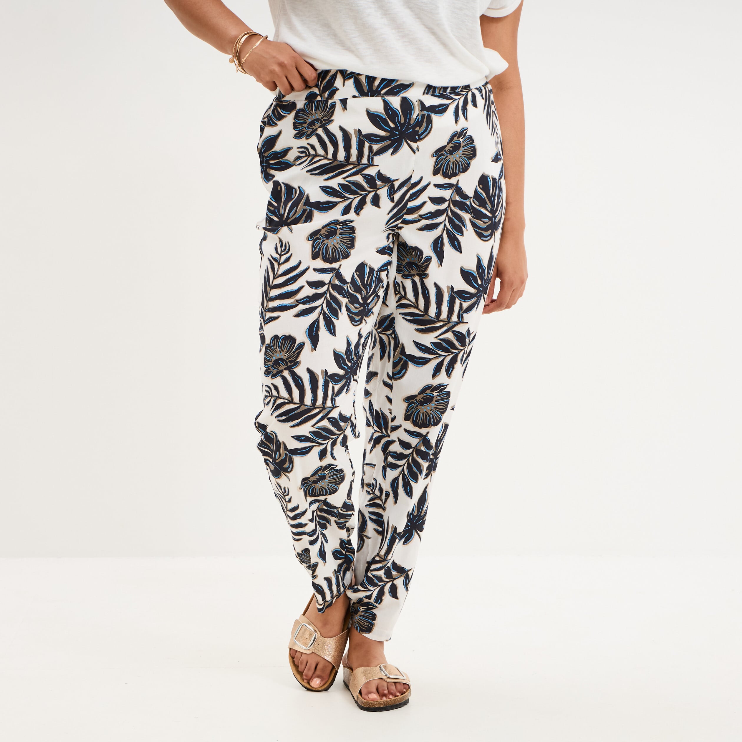 Pantalon carotte fluide ecru femme grande taille