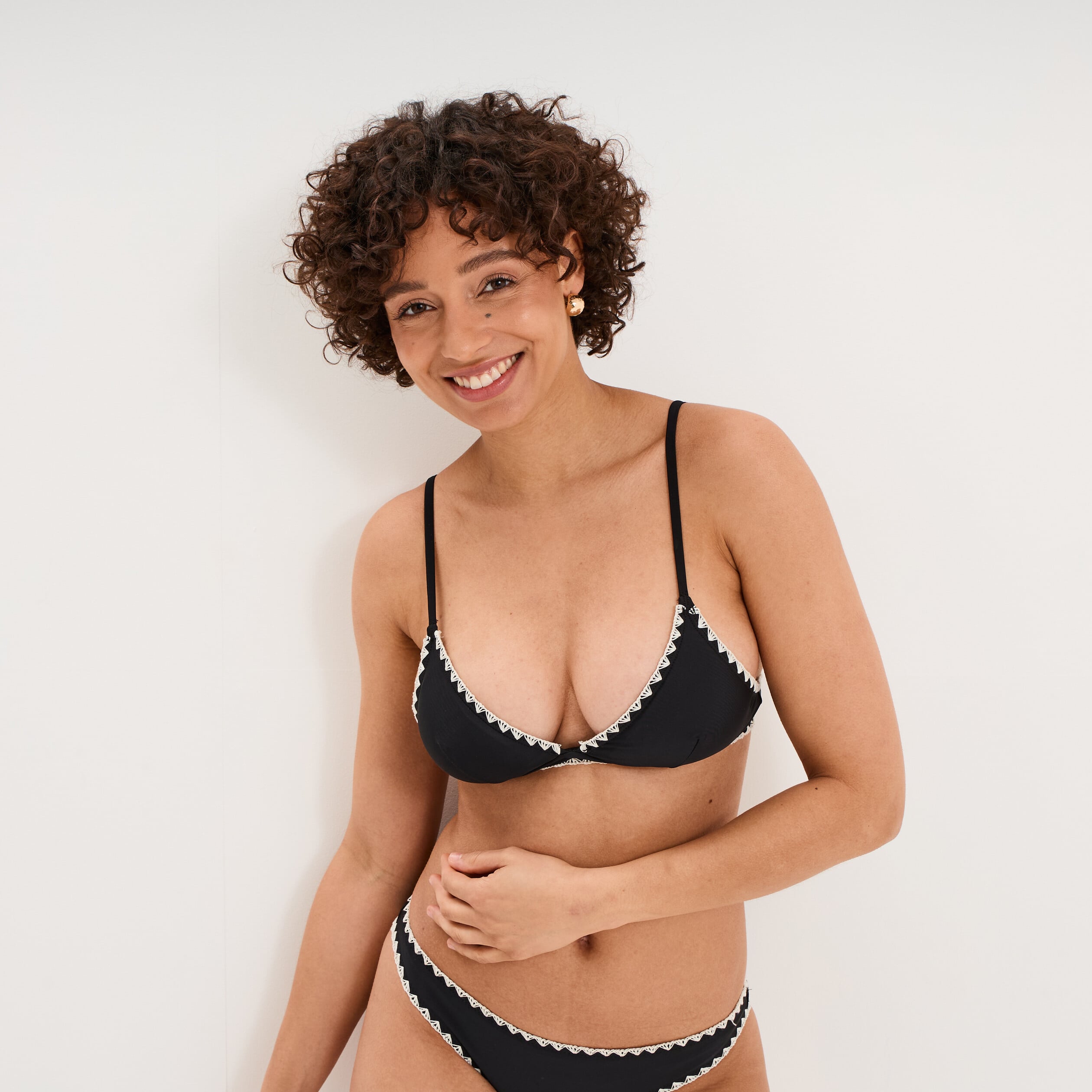 Haut de maillot de bain triangle noir femme