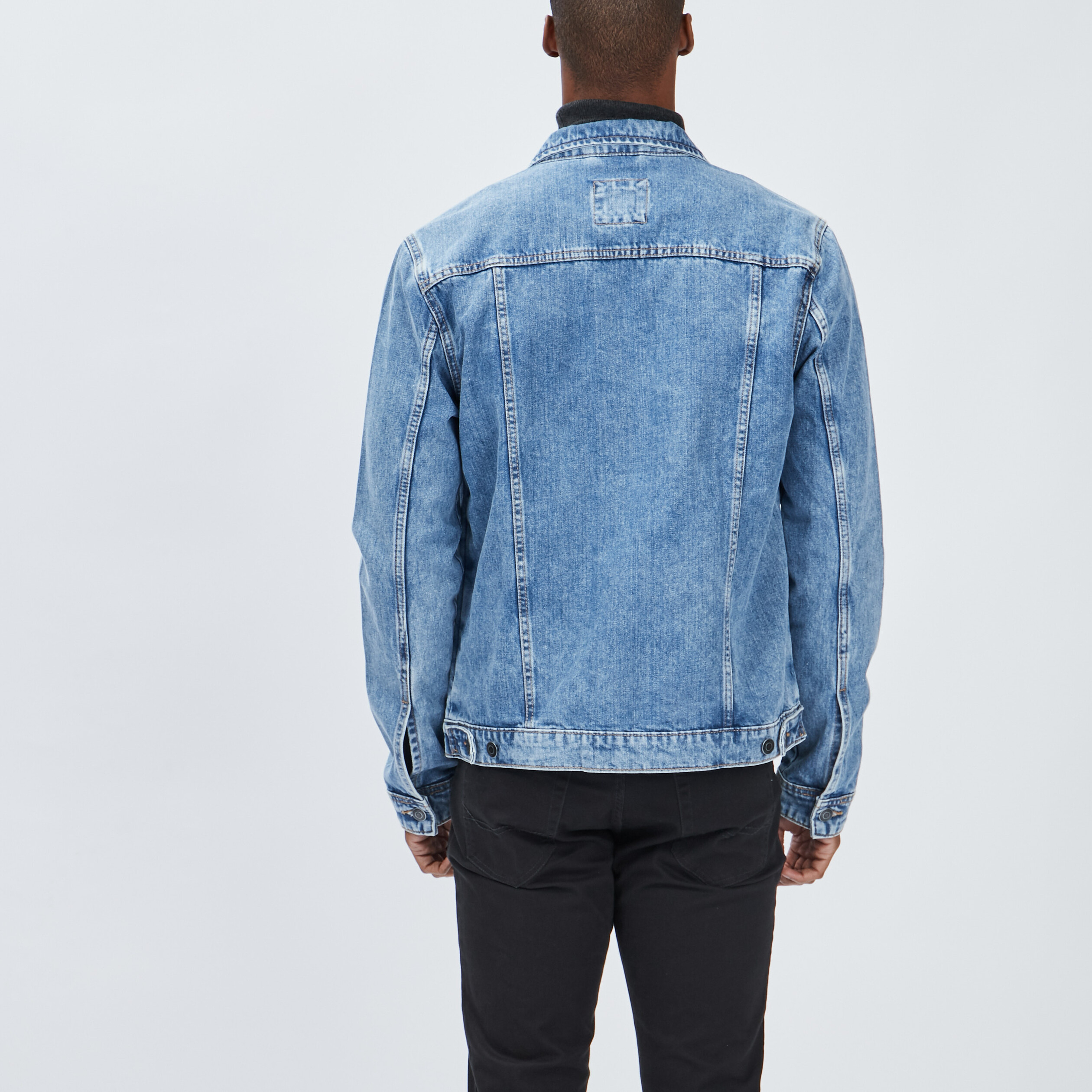 blouson en jean droit boutonne denim bleach homme Blouson en jean droit boutonné denim bleach homme