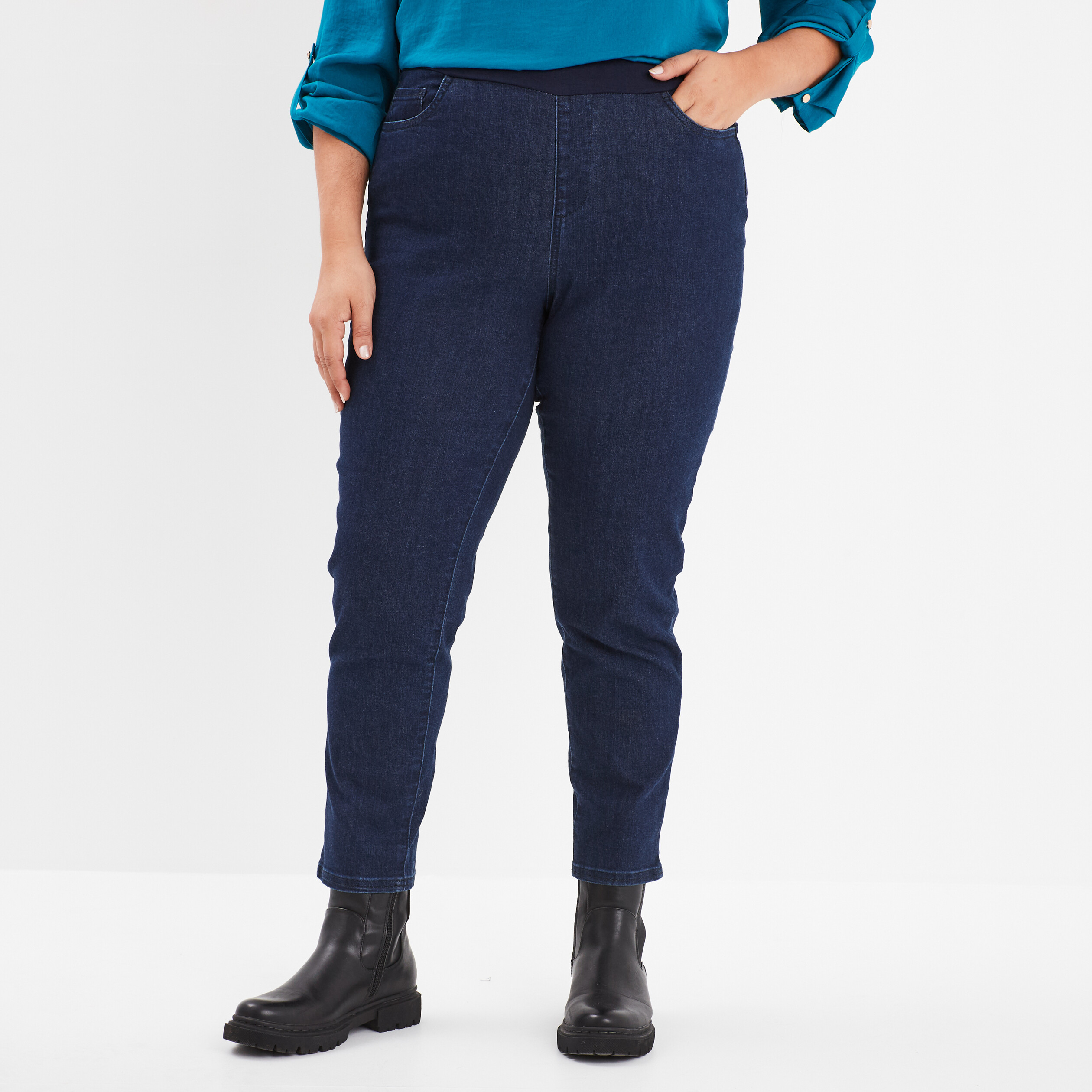 jeans straight 78eme taille haute denim blue black femmegt Jeans straight 7/8ème taille haute denim blue black femme grande taille