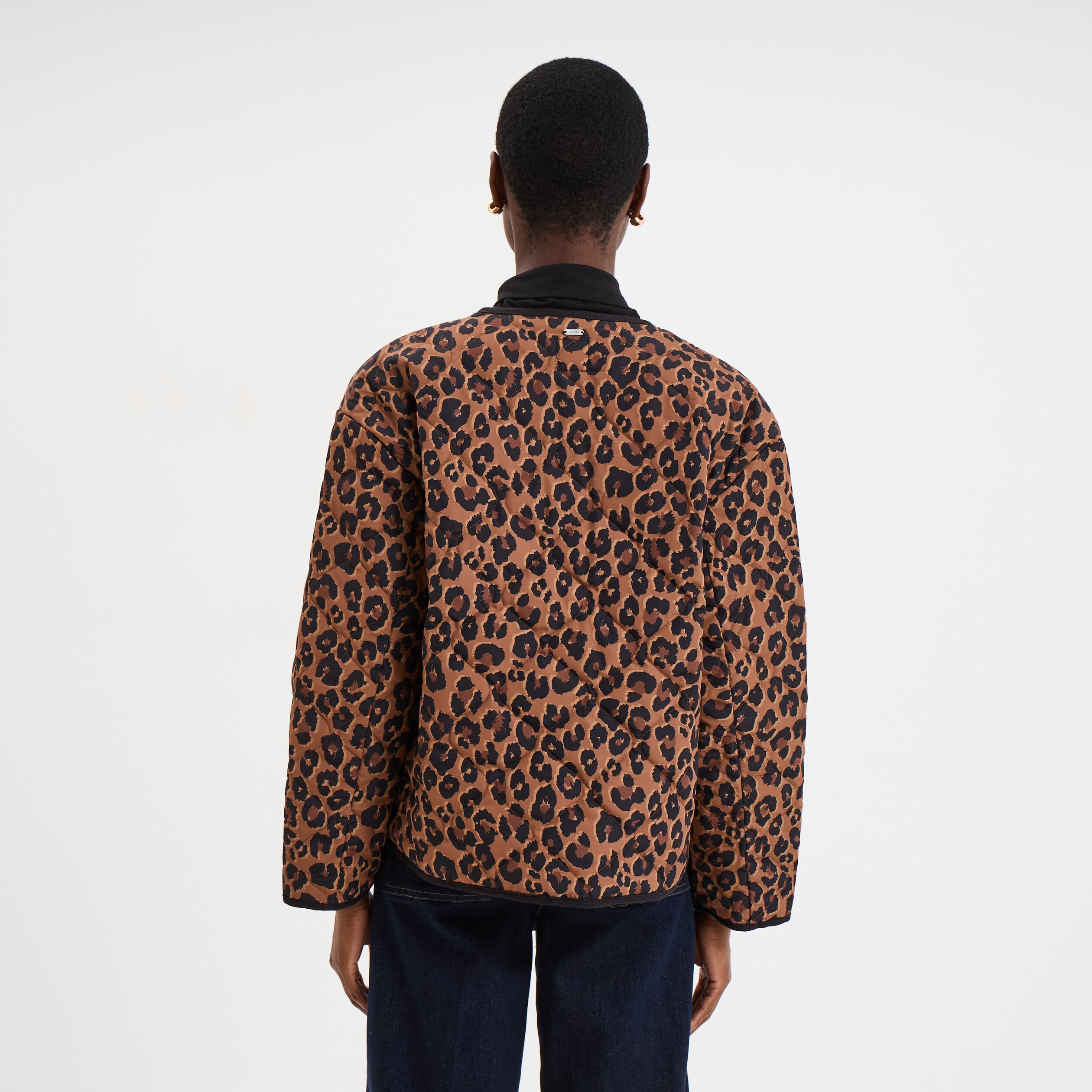 Veste matelass&eacute;e boutonn&eacute;e col rond camel femme