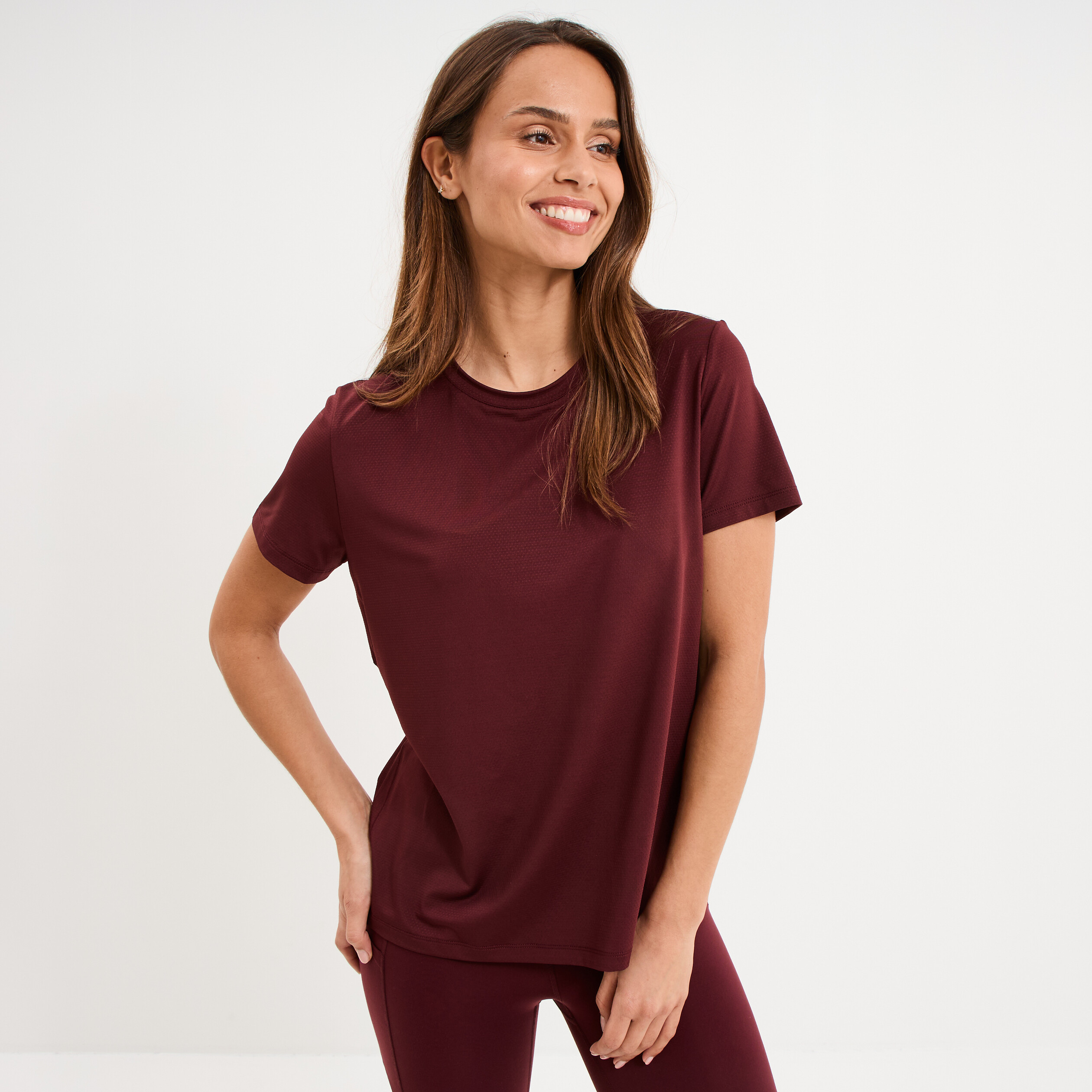 T-shirt de sport droit manches courtes violet fonc&eacute; femme