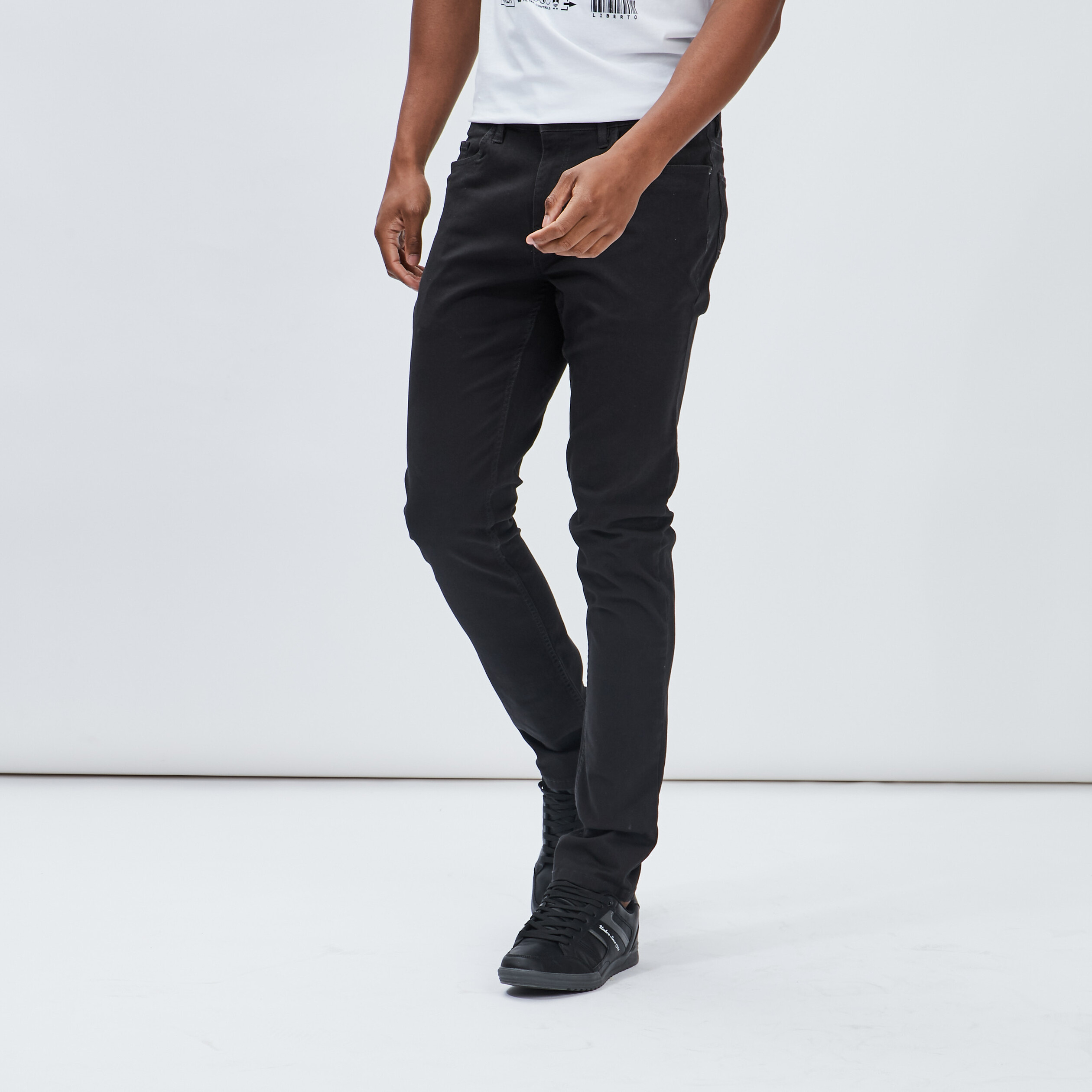 Pantalon droit en coton stretch gris fonc&eacute; homme