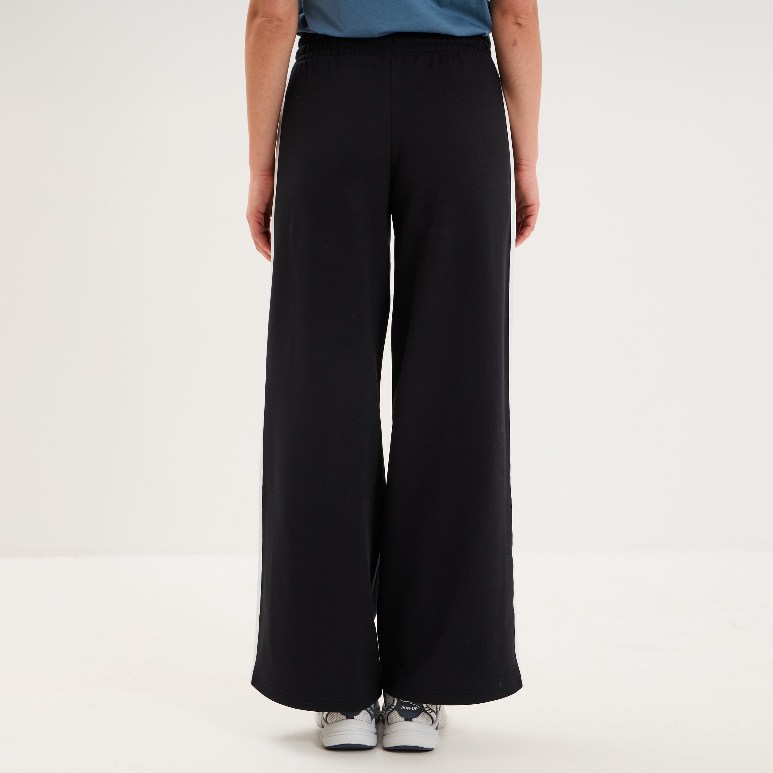 Pantalon de jogging molletonn&eacute; Kappa noir femme