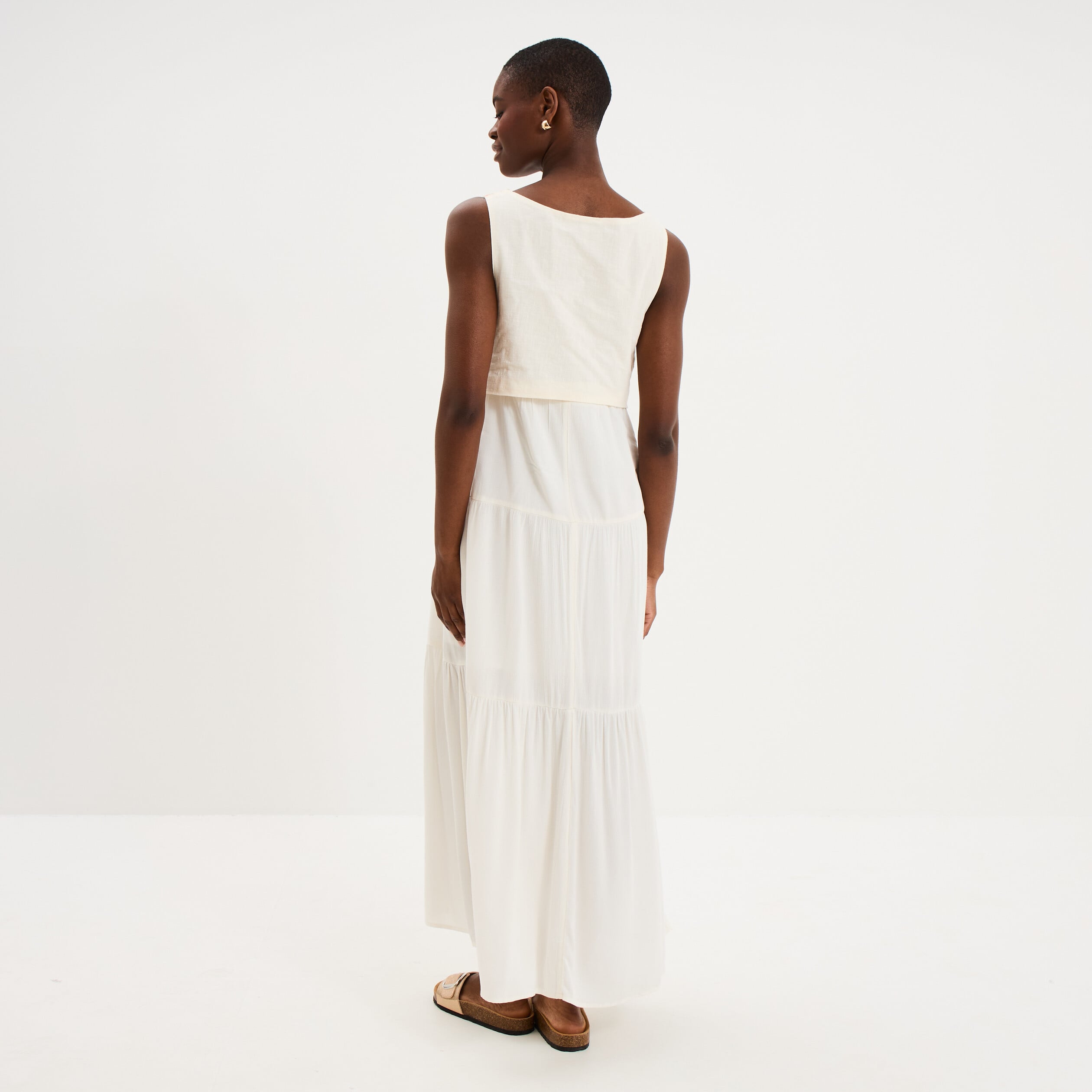 Robe longue buste brod&eacute; sans manches ecru femme