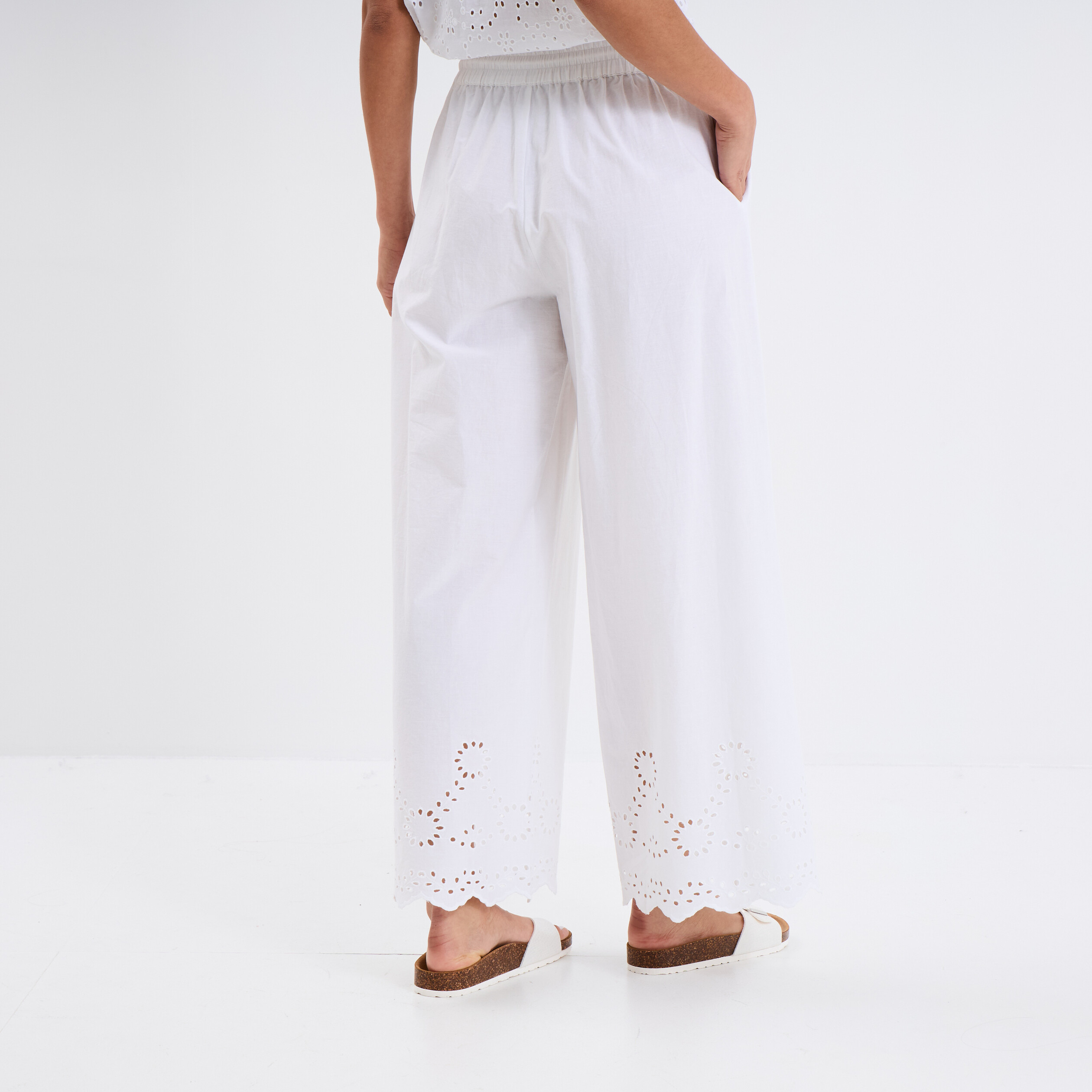 pantalon avec broderie anglaise blanc femme Pantalon avec broderie anglaise blanc femme