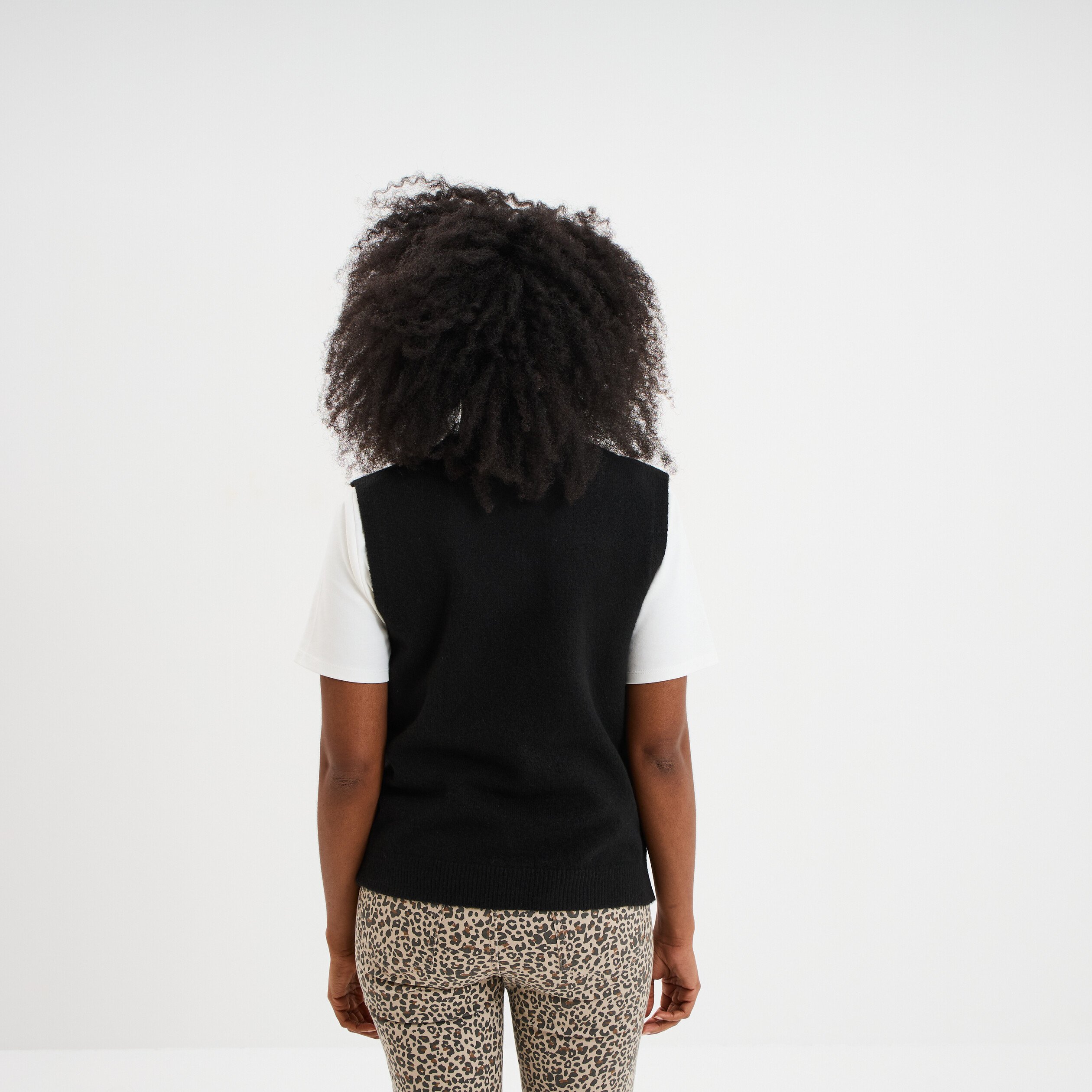 pull sans manches col rond noir femme Pull sans manches col rond noir femme