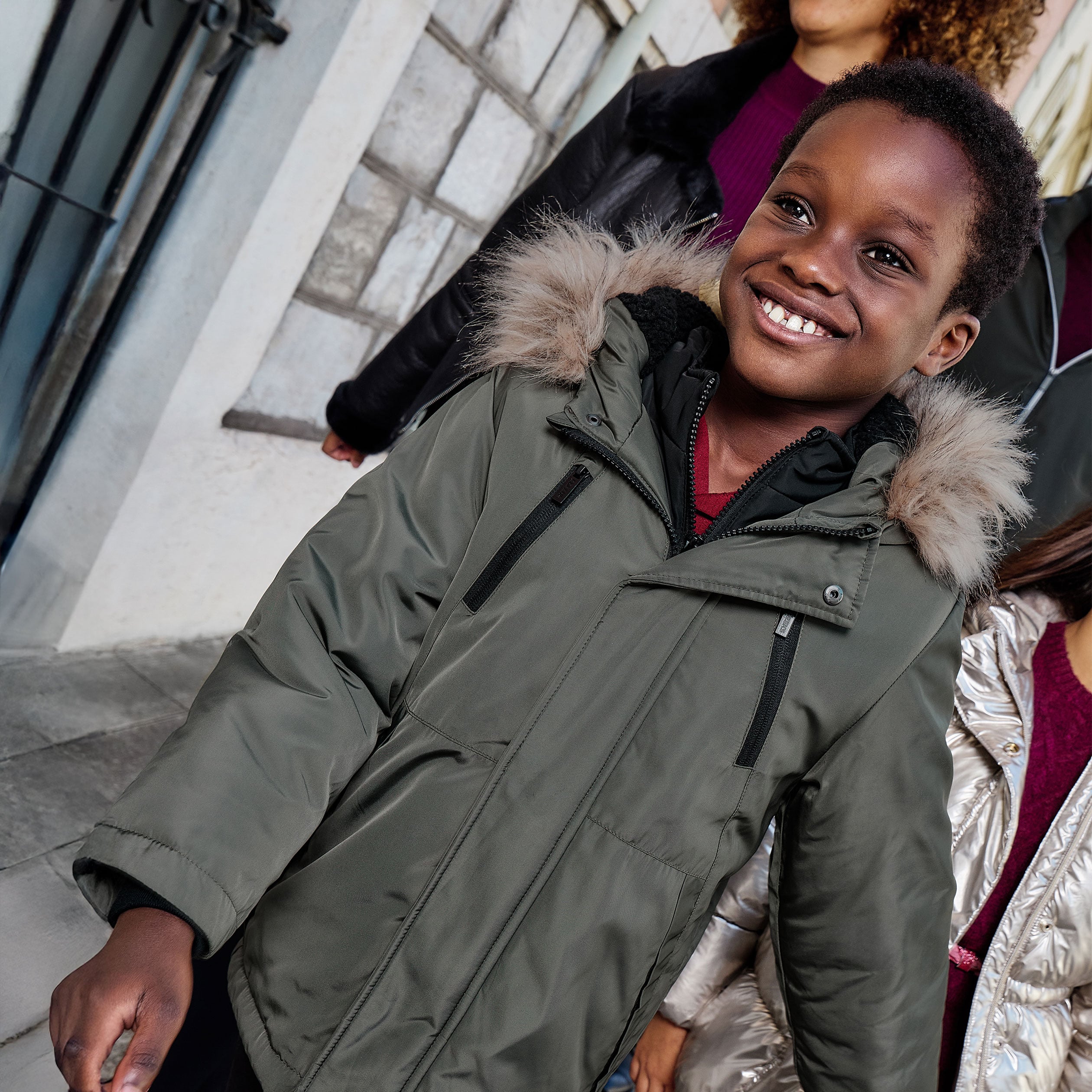 Parka &agrave; capuche fausse fourrure vert kaki gar&ccedil;on