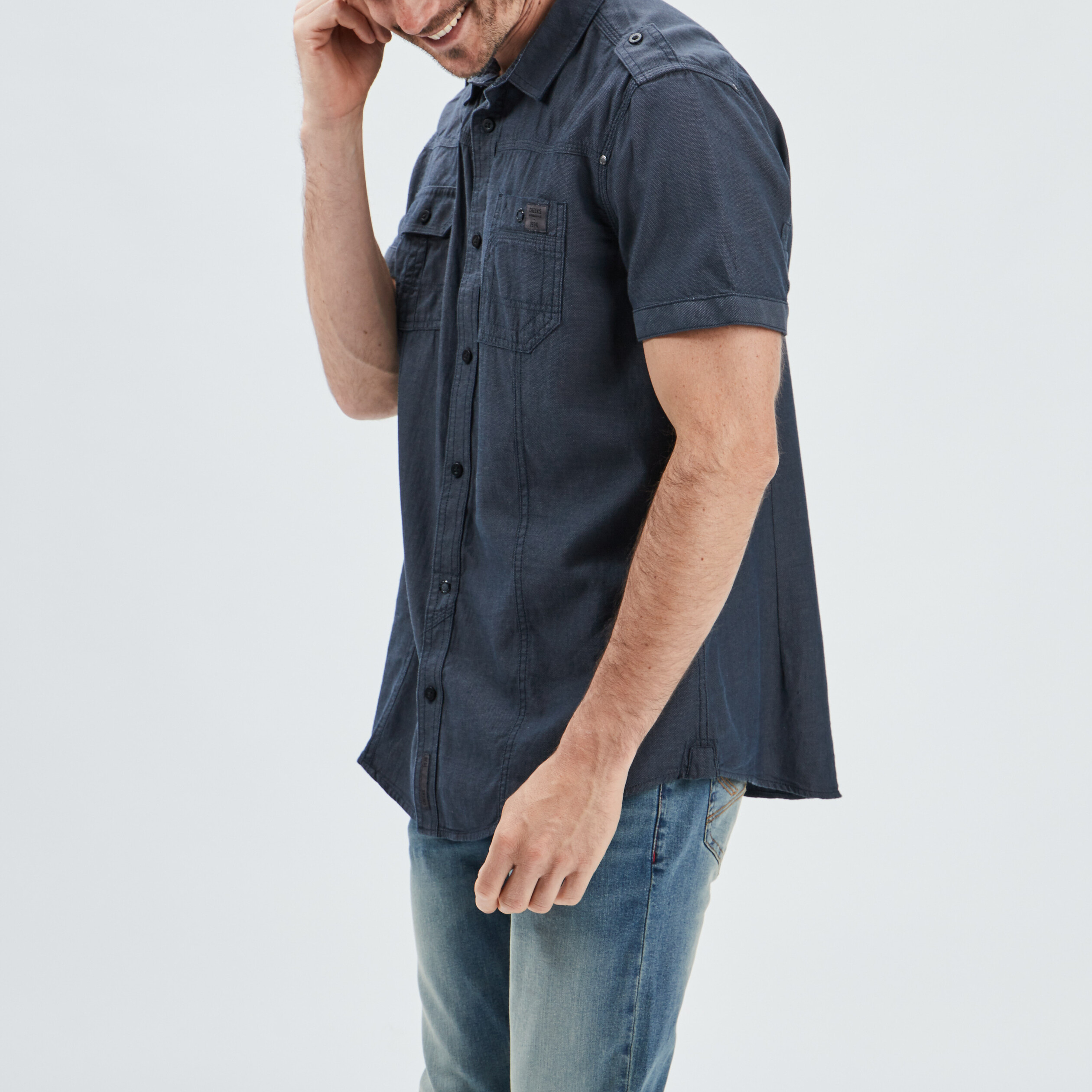 Chemise col italien manches courtes bleu homme