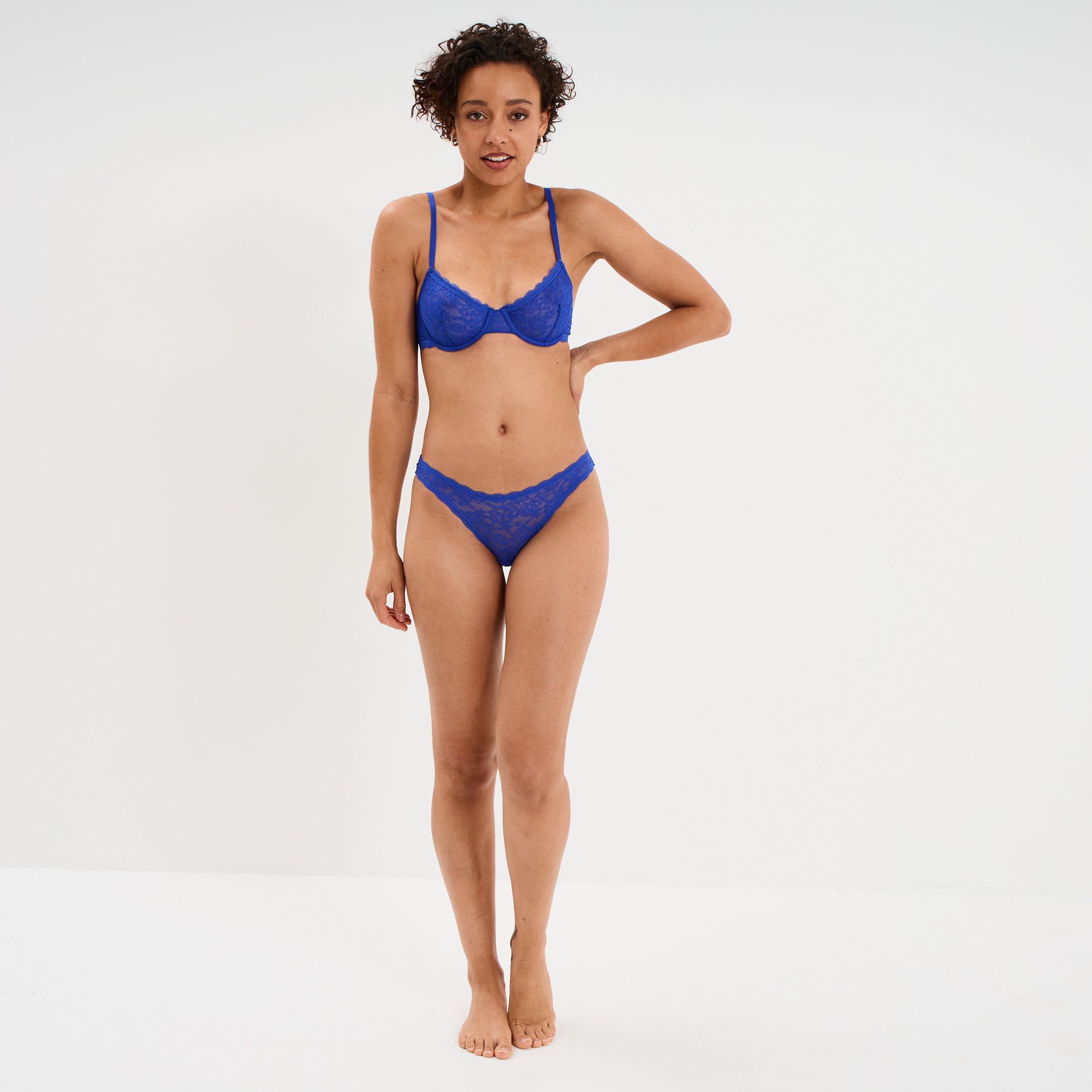 Soutien-gorge embo&icirc;tant dentelle bleu electrique femme